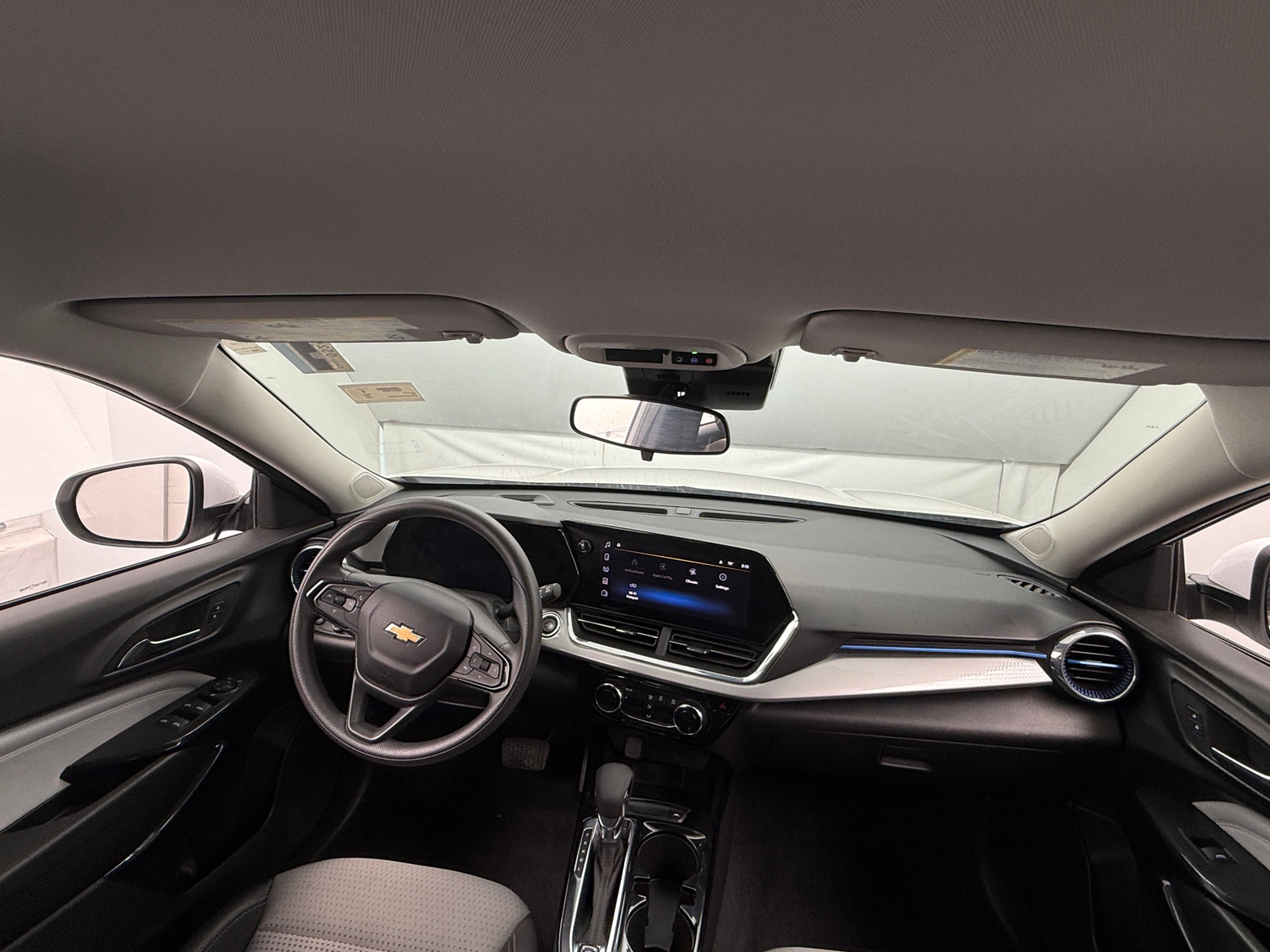 Thumbnail: 2025 Chevrolet Trax - 3