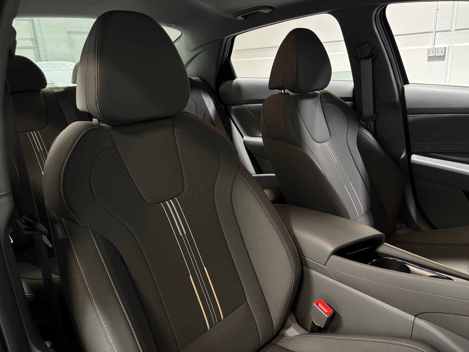 Thumbnail: 2025 Hyundai Elantra - 2