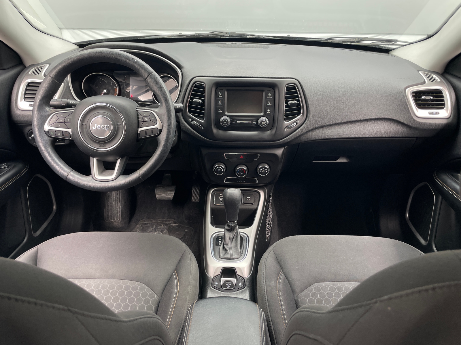 Thumbnail: 2018 Jeep Compass - 3