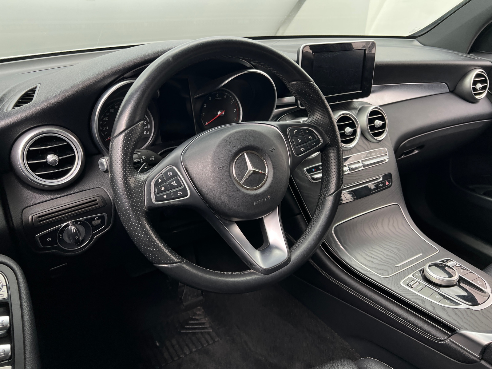 Thumbnail: 2018 Mercedes-Benz GLC - 4