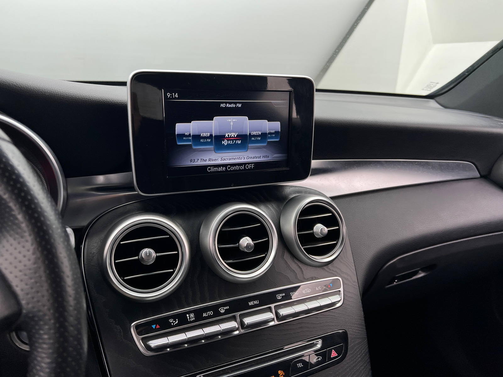 Thumbnail: 2018 Mercedes-Benz GLC - 3