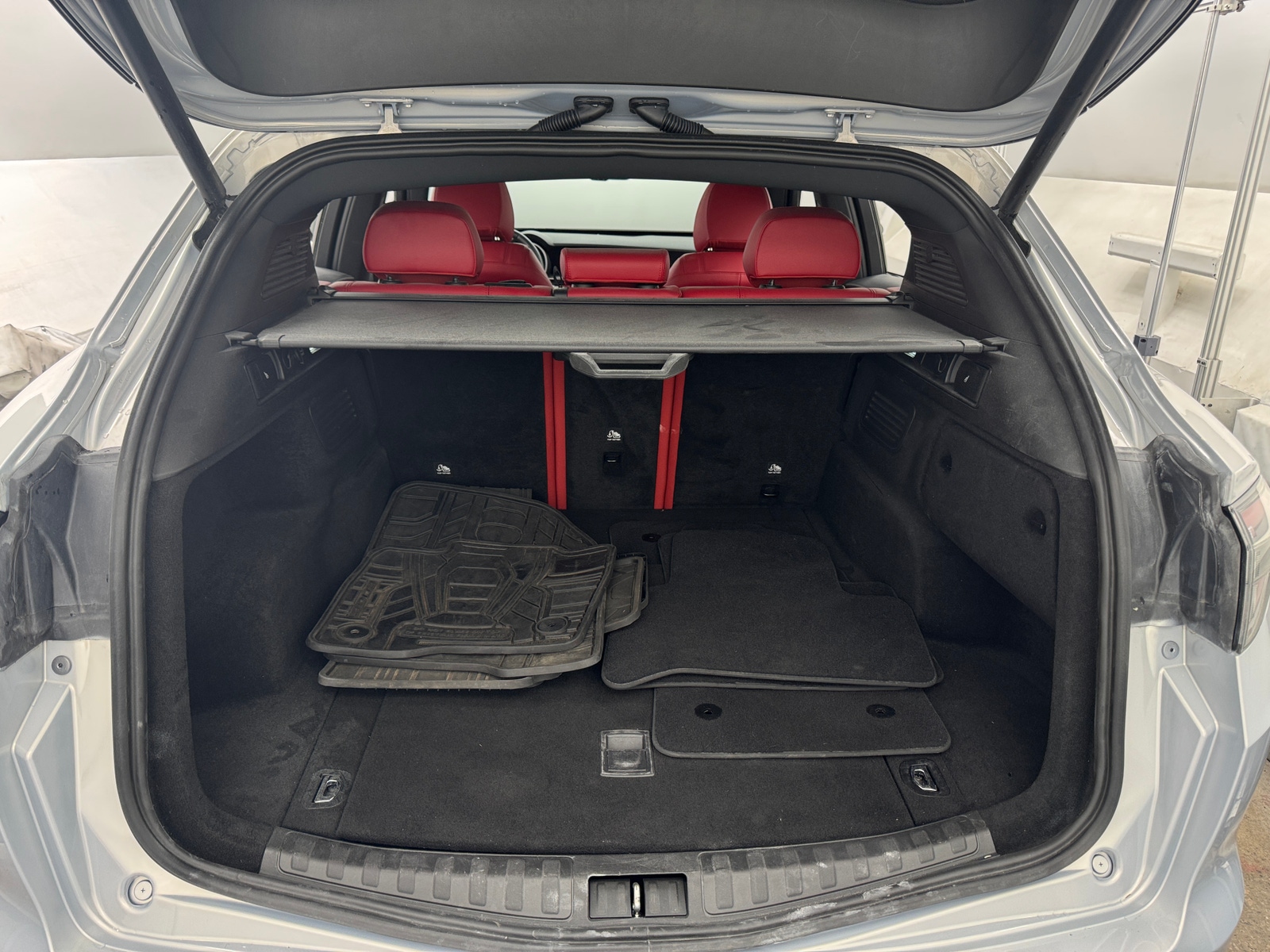 Thumbnail: 2024 Alfa Romeo Stelvio - 6