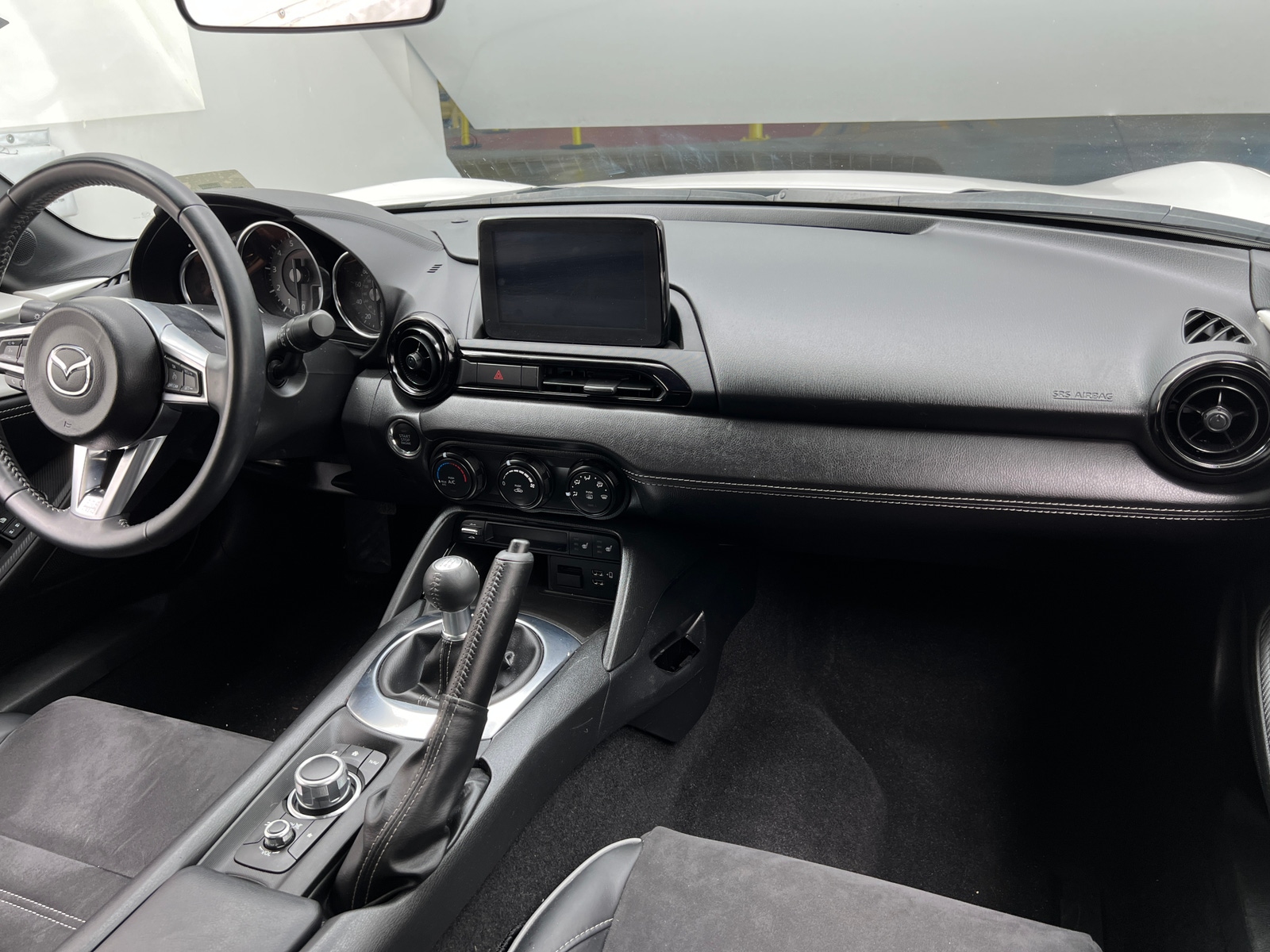 Thumbnail: 2023 Mazda MX-5 Miata - 2