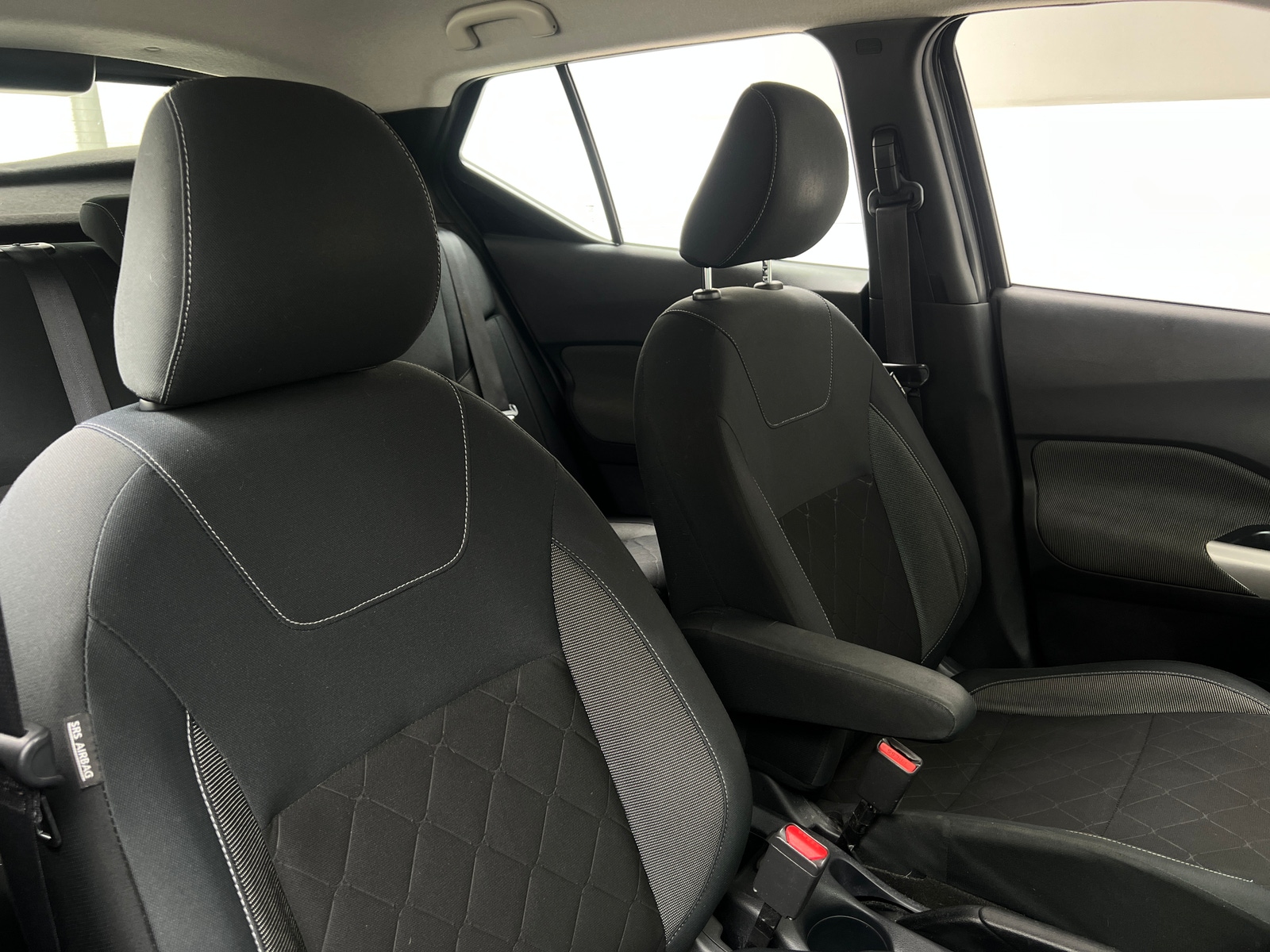 Thumbnail: 2020 Nissan Kicks - 2