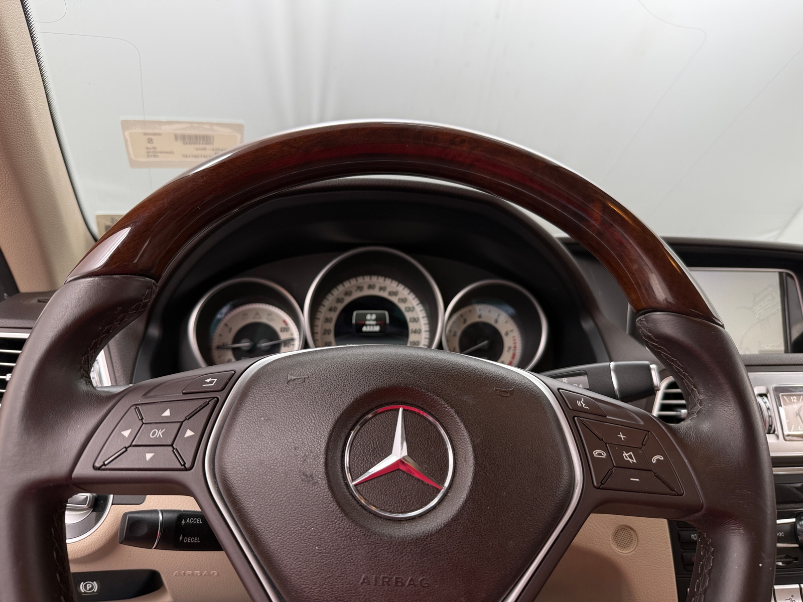 Thumbnail: 2015 Mercedes-Benz E-Class - 4