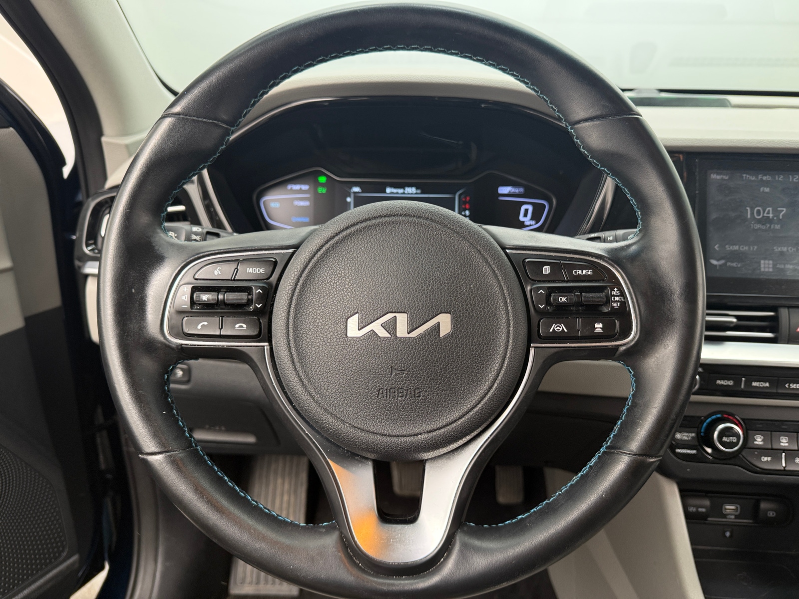 Thumbnail: 2022 Kia Niro - 5