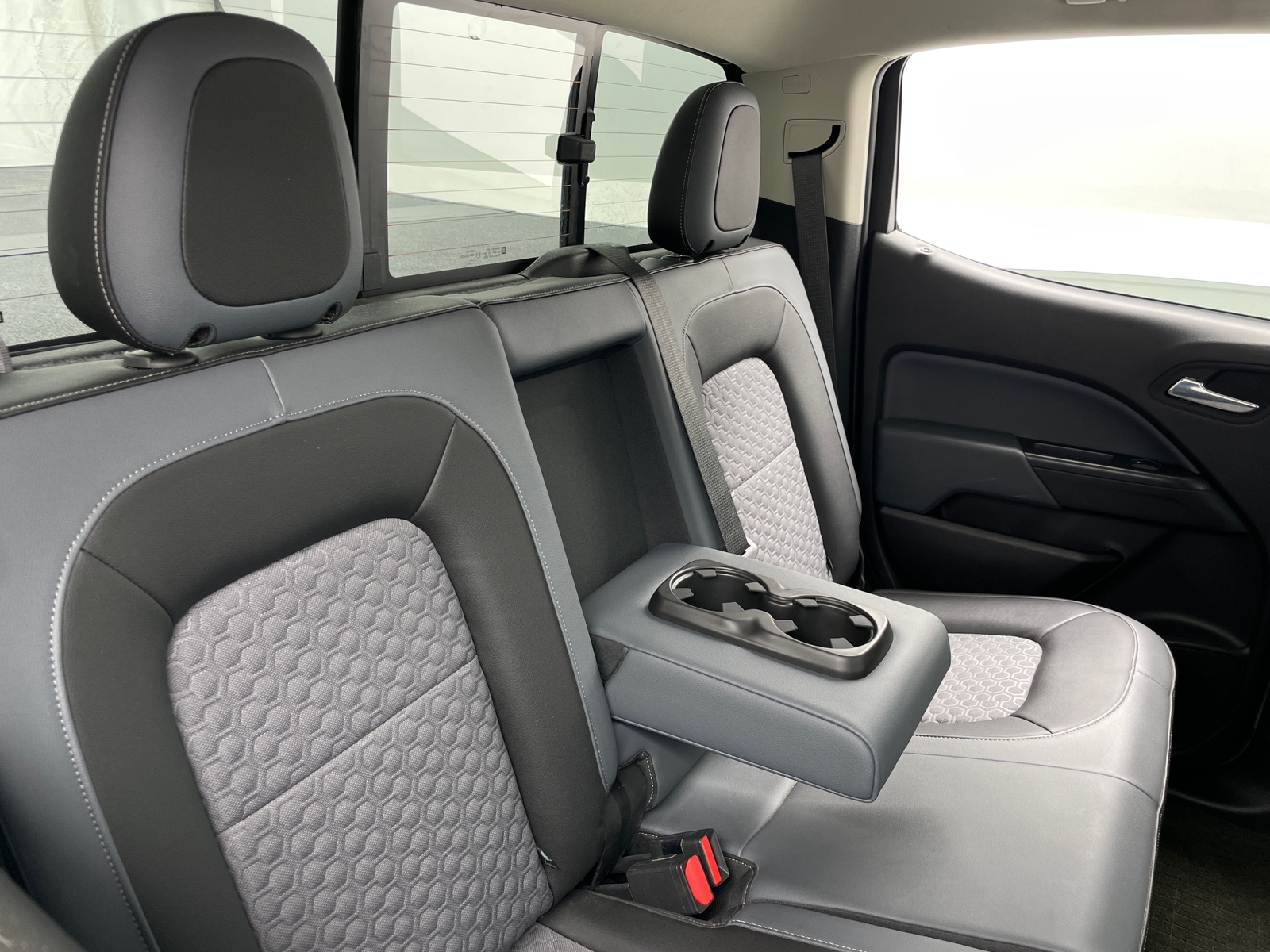 Thumbnail: 2017 Chevrolet Colorado - 6