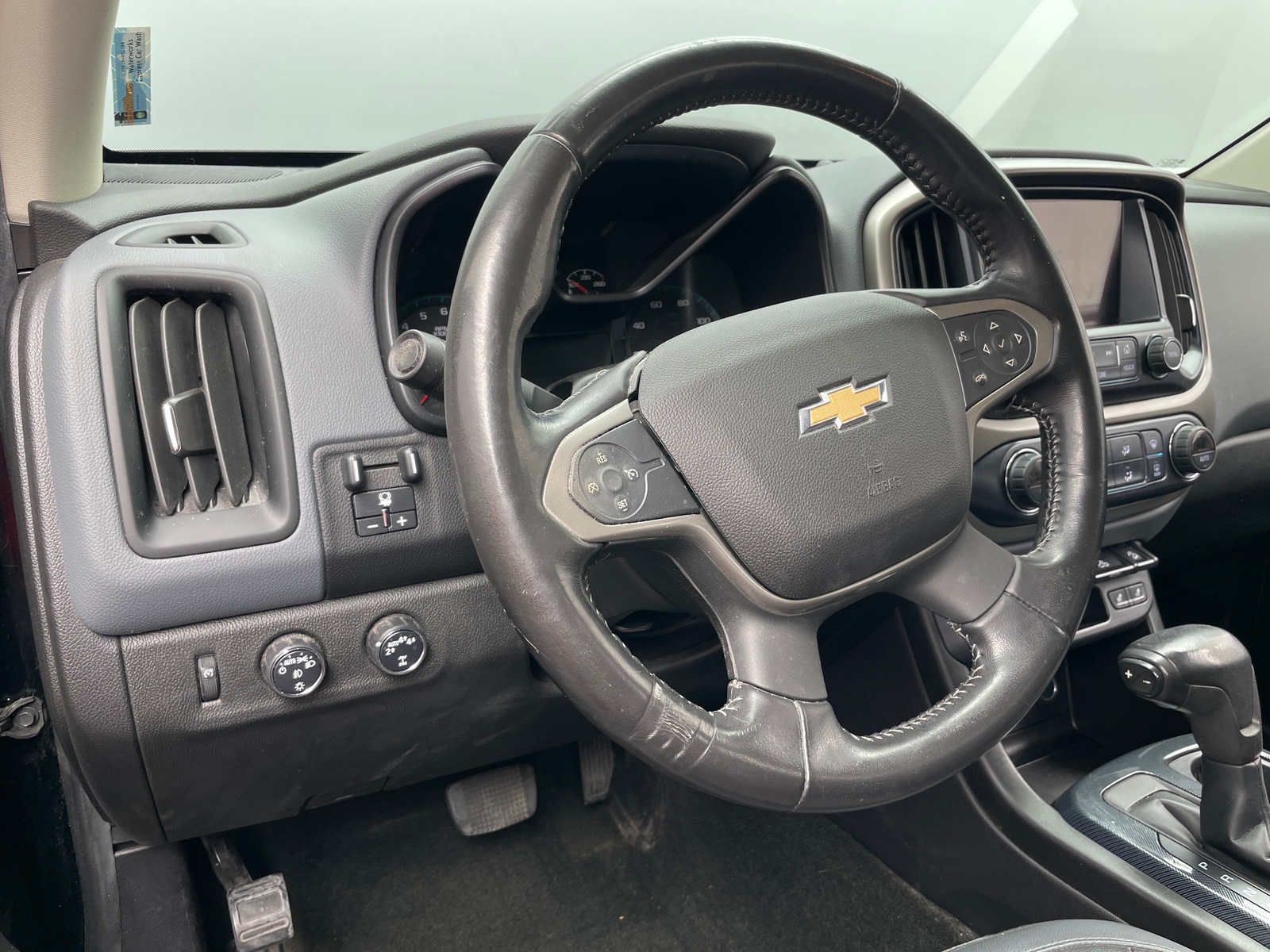 Thumbnail: 2017 Chevrolet Colorado - 5