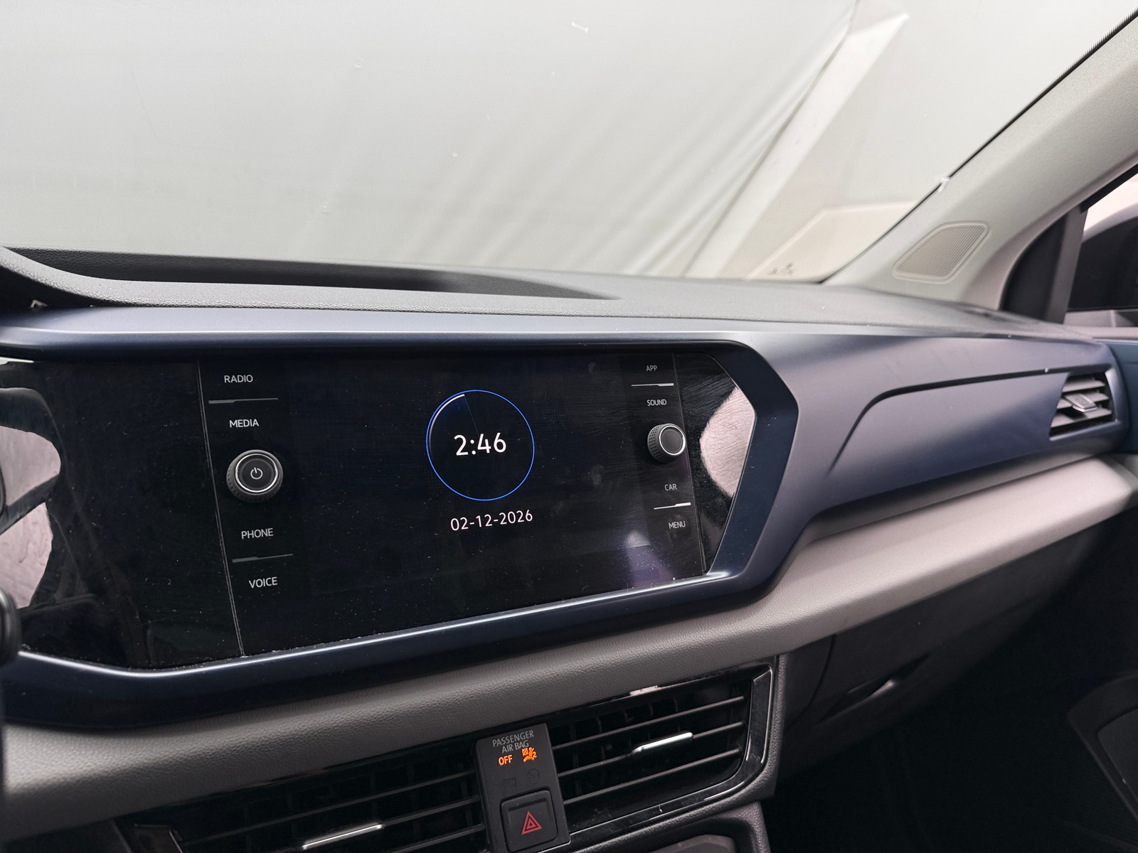 Thumbnail: 2022 Volkswagen Taos - 4