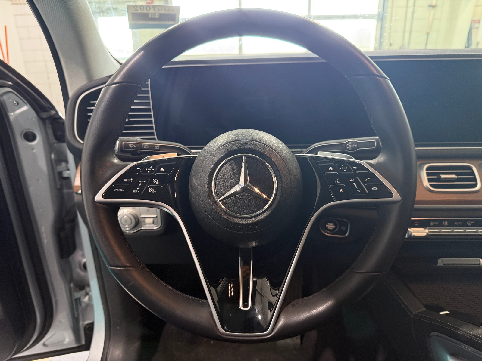 Thumbnail: 2024 Mercedes-Benz GLE - 4