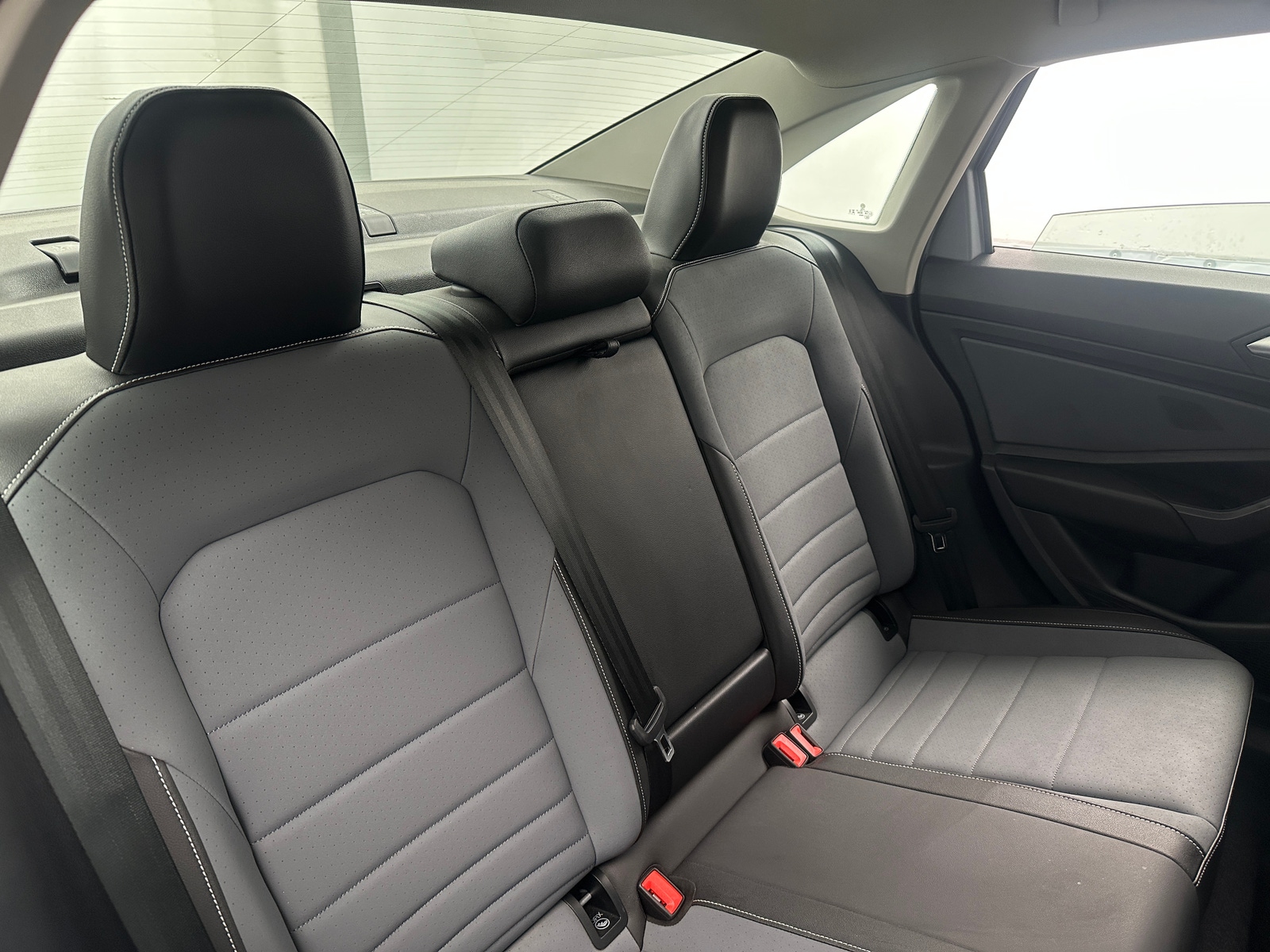 Thumbnail: 2025 Volkswagen Jetta - 5