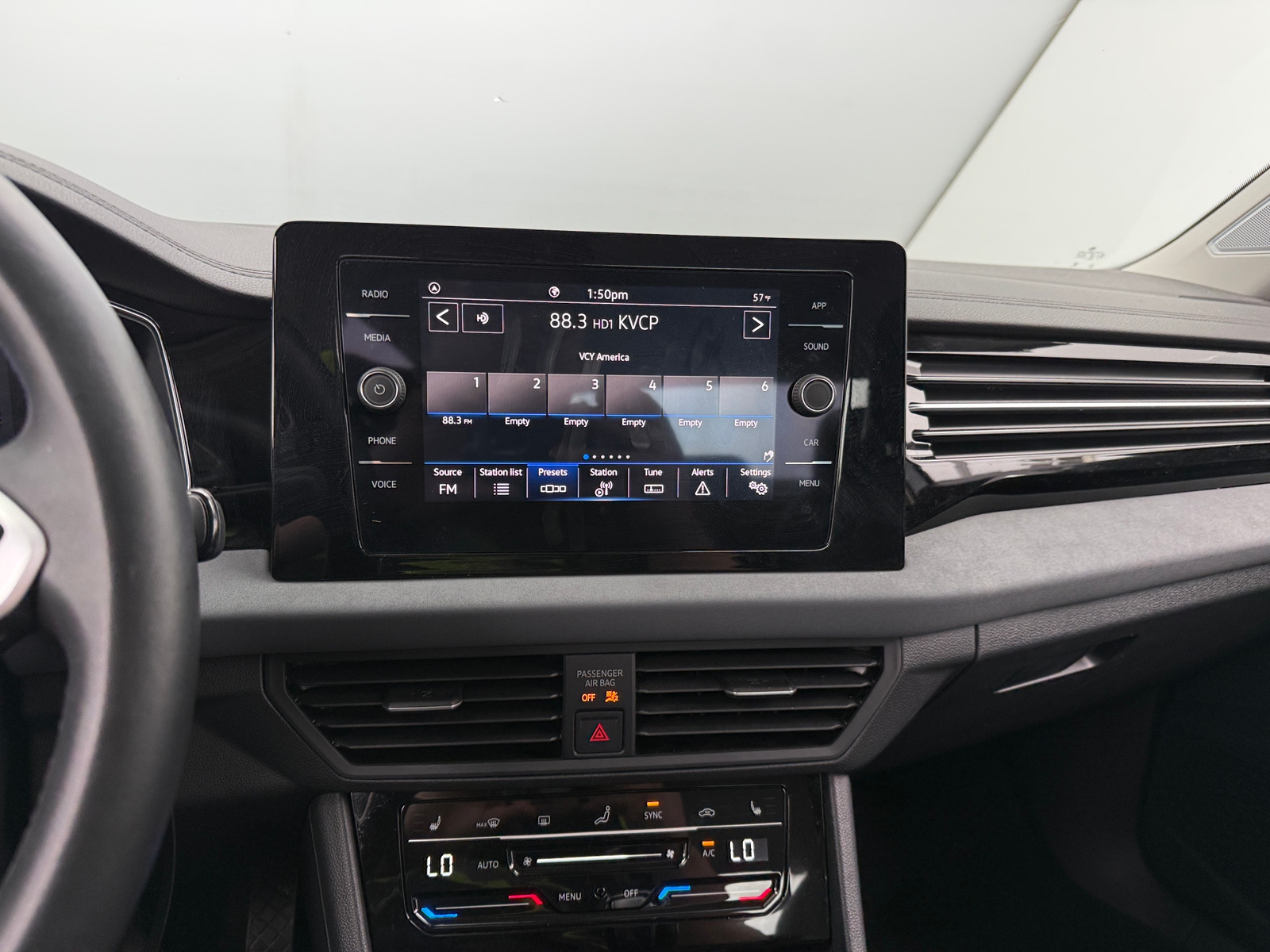 Thumbnail: 2025 Volkswagen Jetta - 3