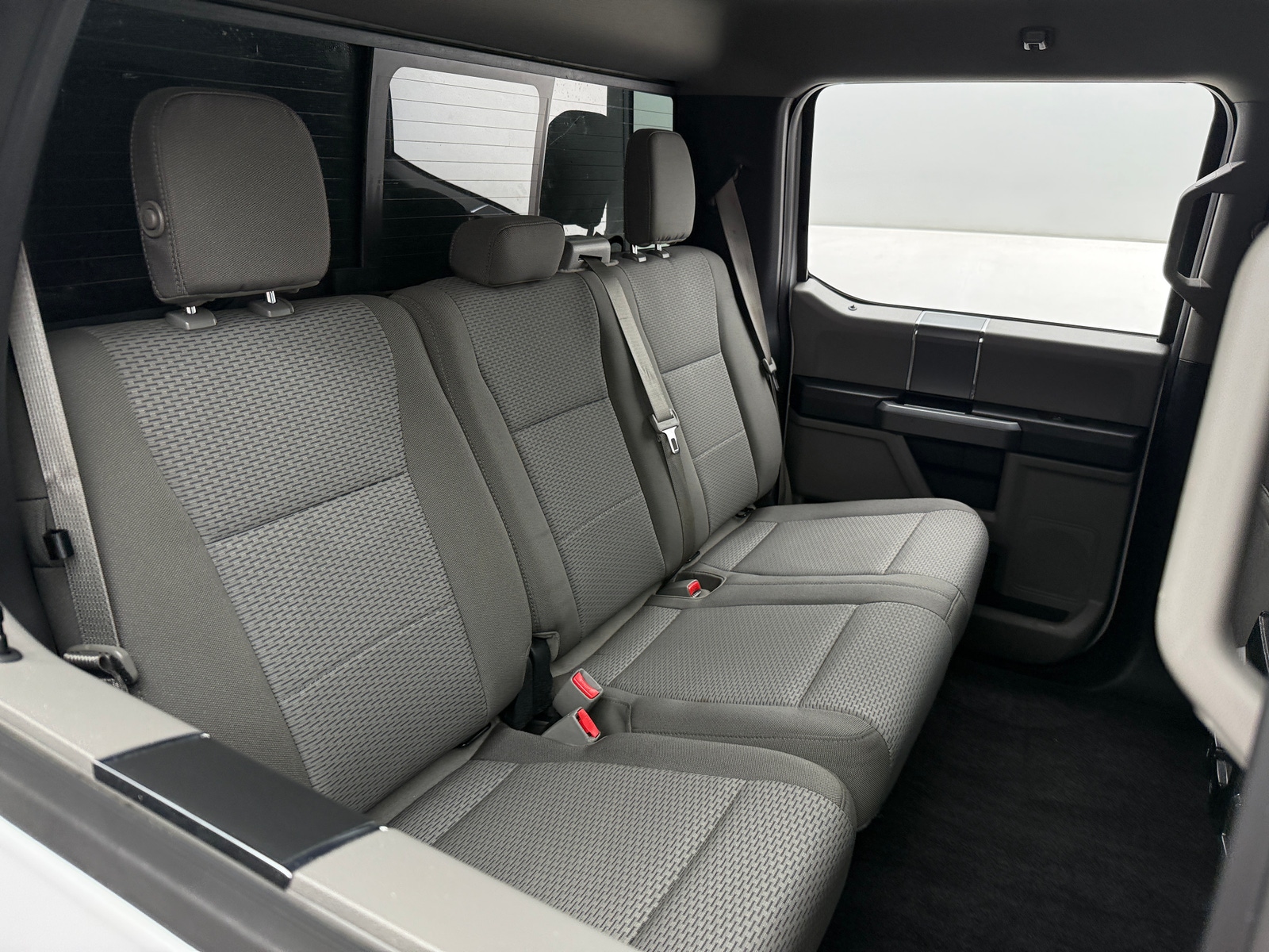 Thumbnail: 2017 Ford Econoline - 6