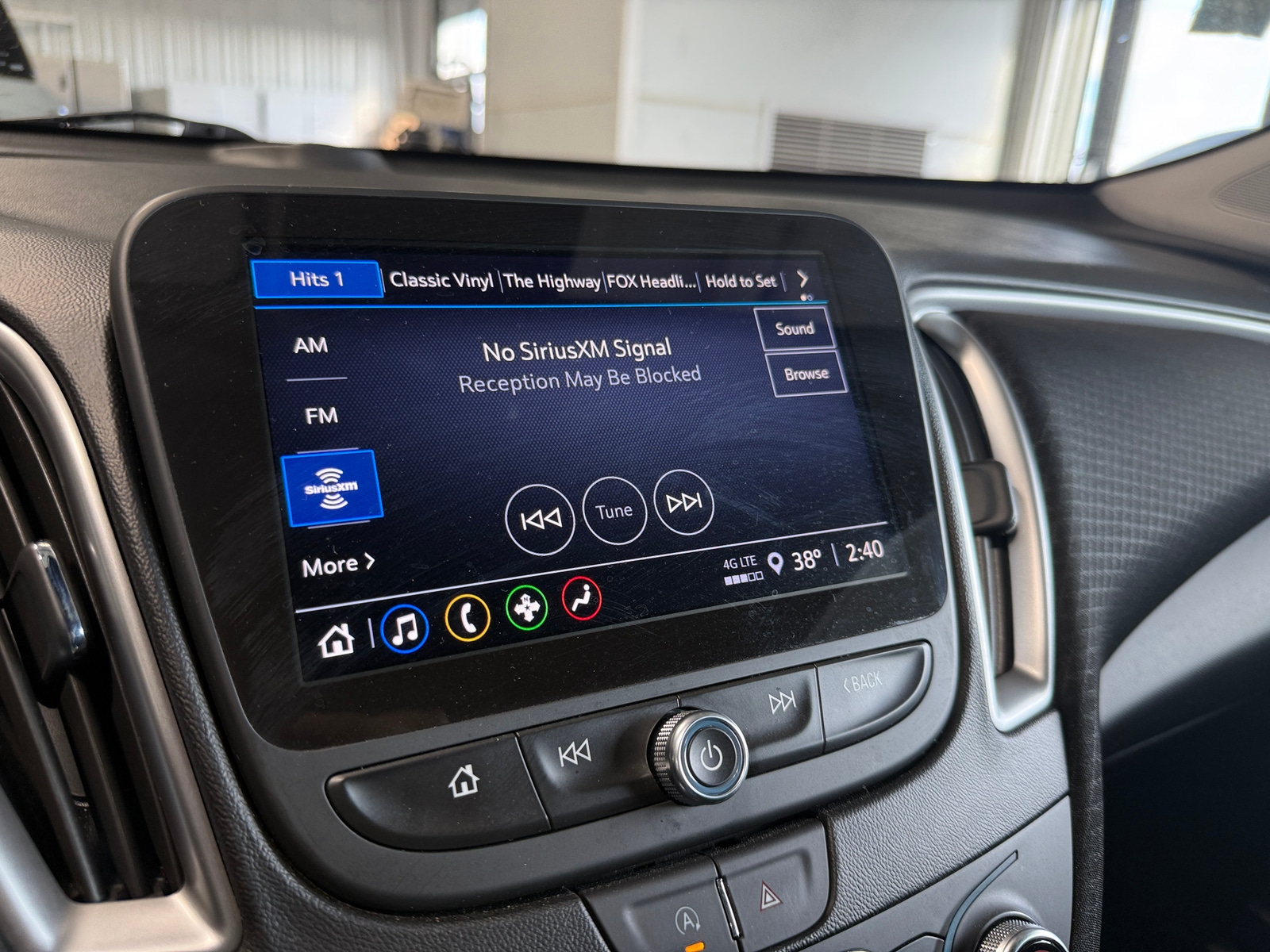 Thumbnail: 2024 Chevrolet Malibu - 4