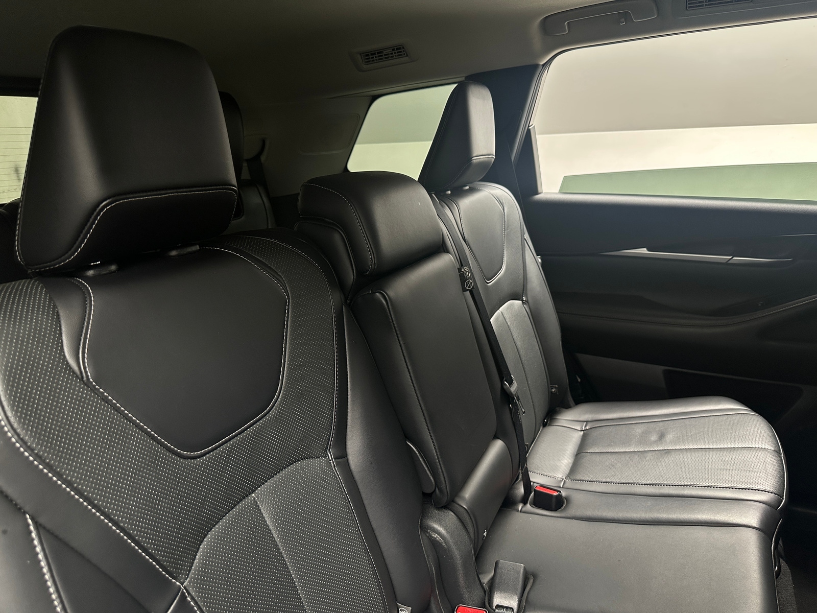 Thumbnail: 2023 INFINITI QX60 - 5