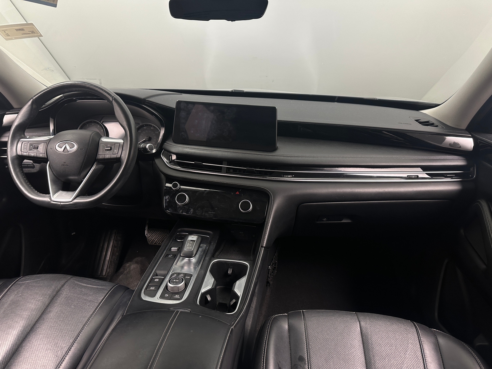 Thumbnail: 2023 INFINITI QX60 - 2