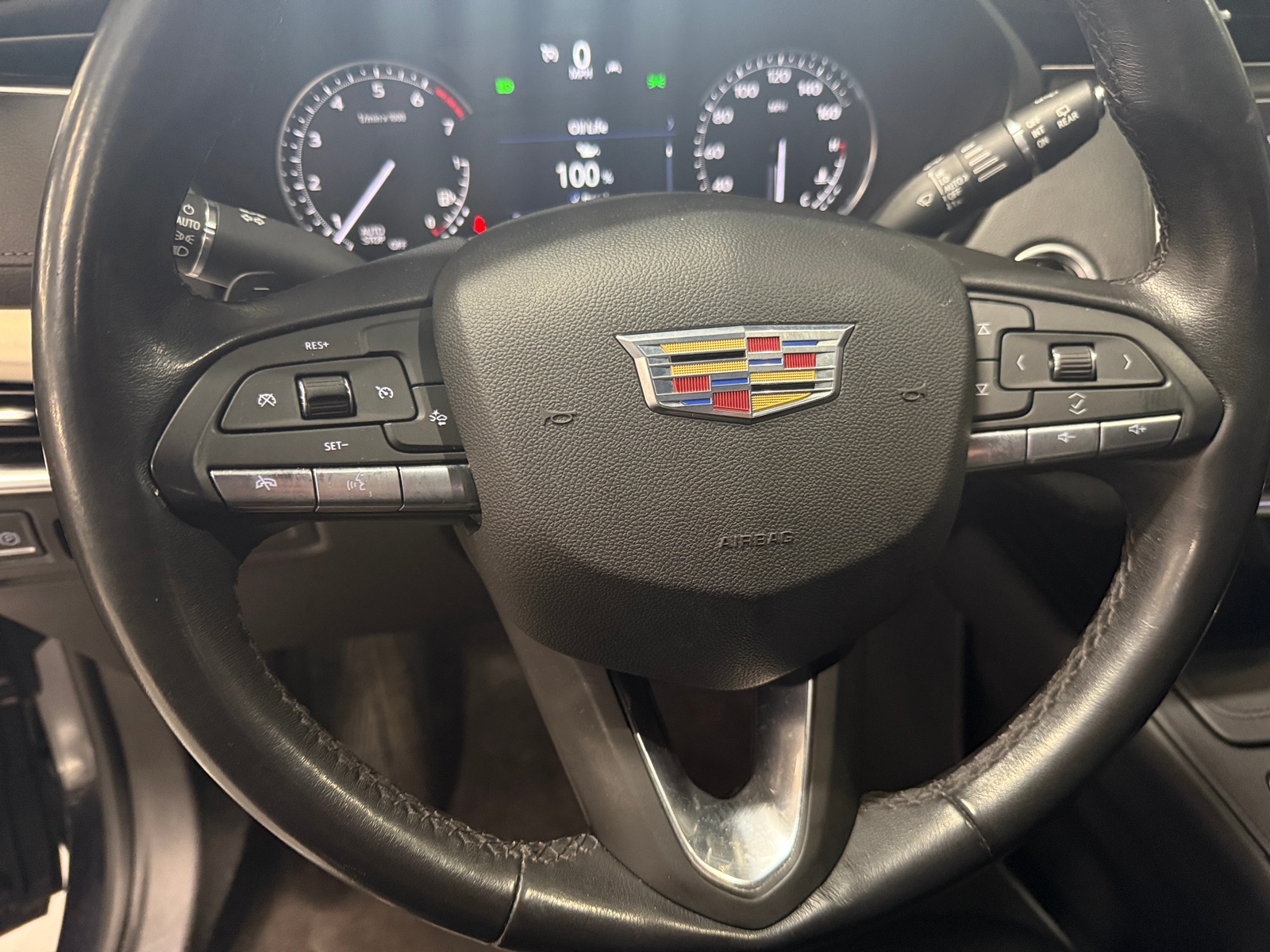 Thumbnail: 2023 Cadillac XT4 - 4