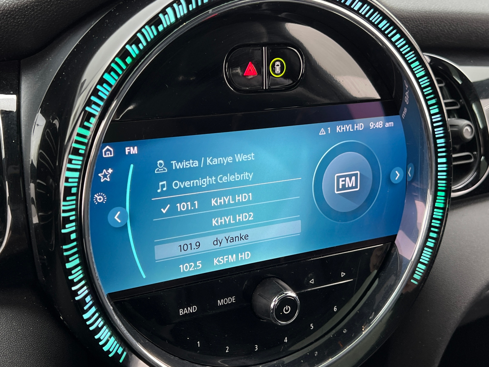 Thumbnail: 2022 MINI Cooper Hardtop - 3