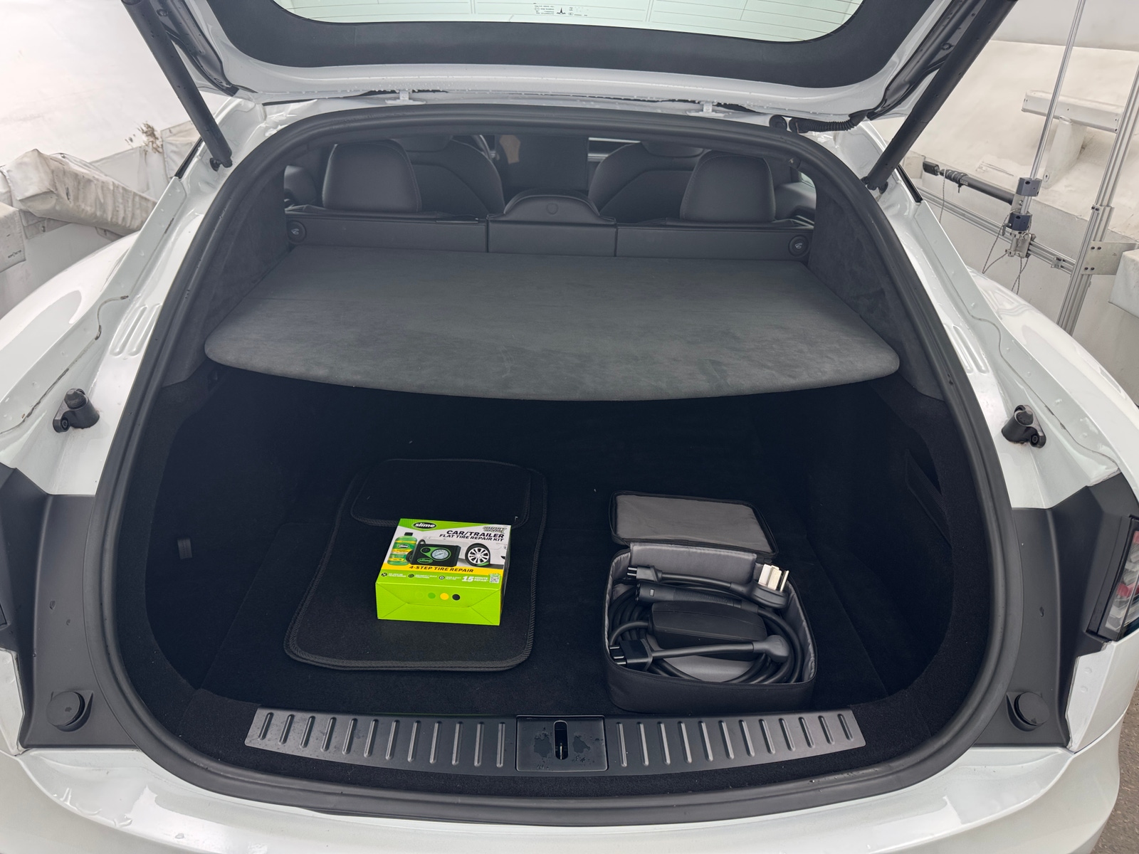 Thumbnail: 2023 Tesla Model S - 6