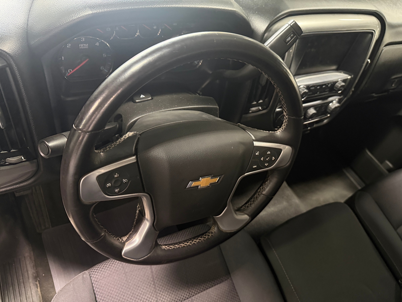 Thumbnail: 2018 Chevrolet Silverado 1500 - 5