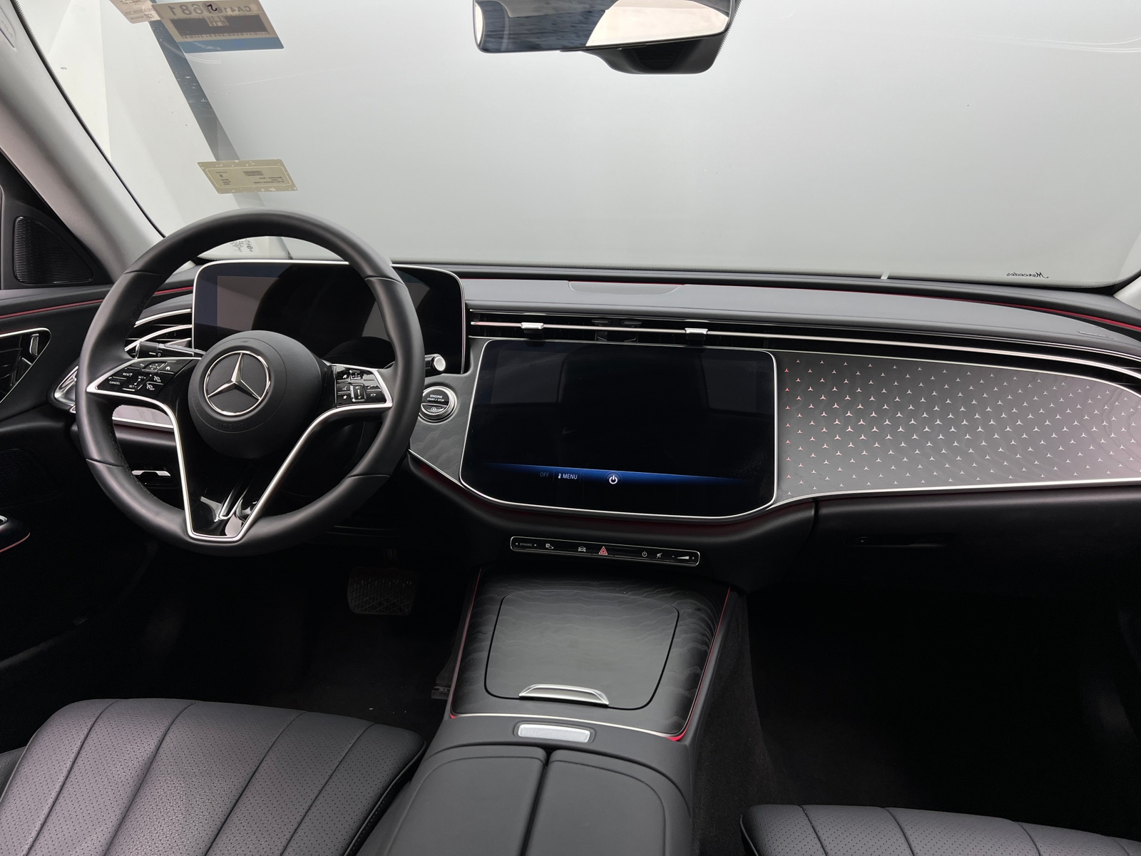 Thumbnail: 2025 Mercedes-Benz E-Class - 2