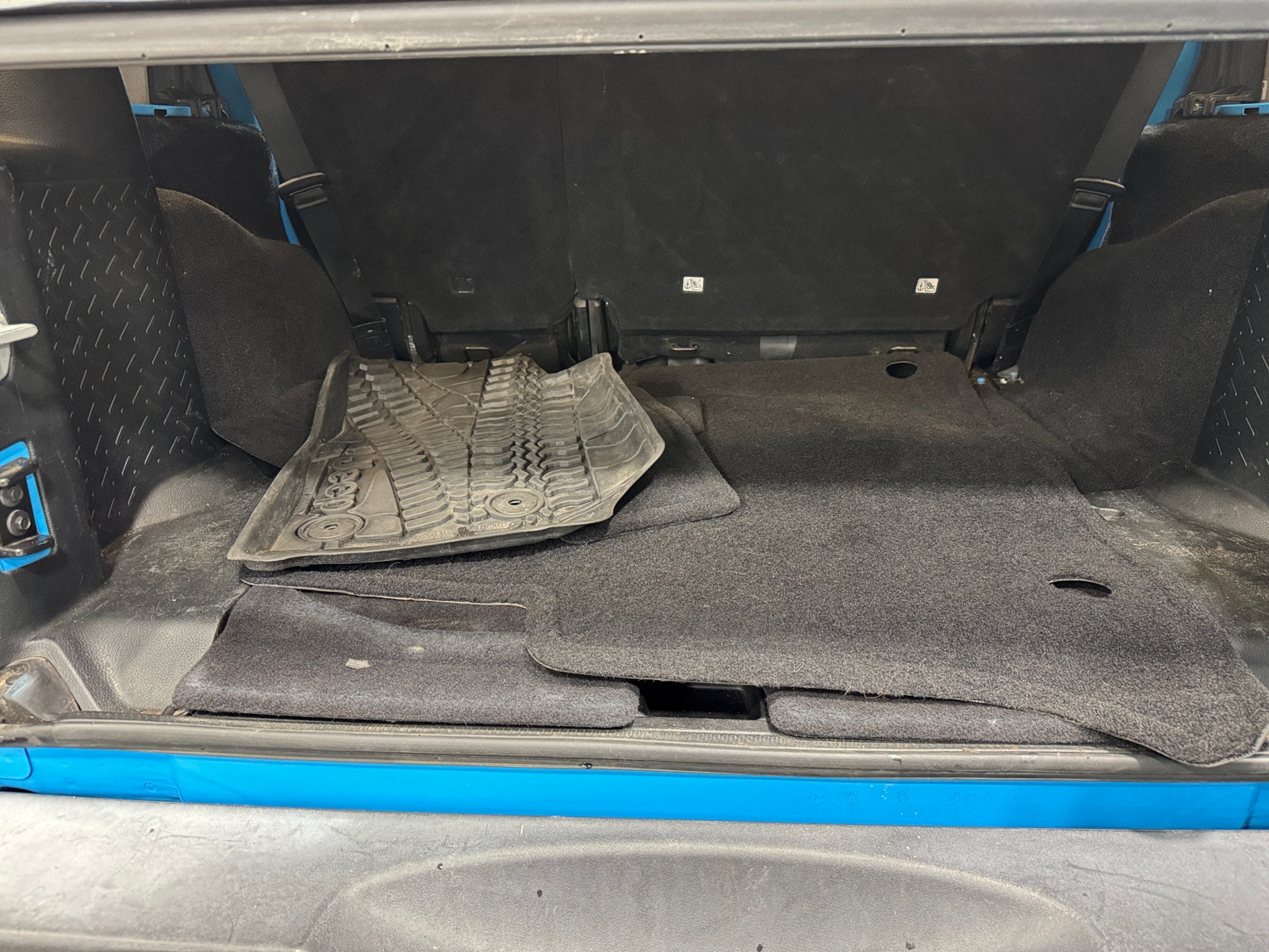 Thumbnail: 2017 Jeep Wrangler - 7