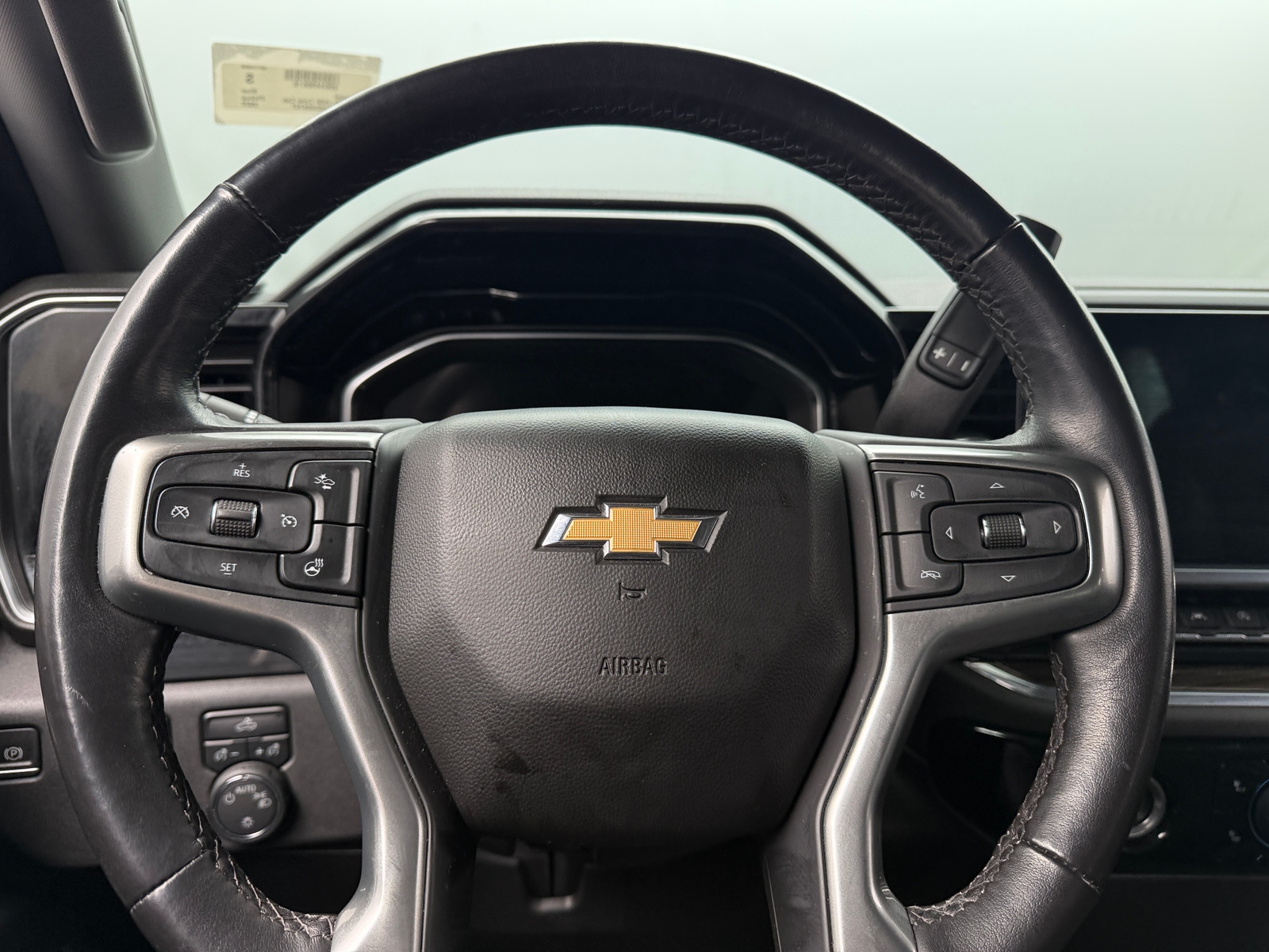 Thumbnail: 2022 Chevrolet Silverado 1500 - 5