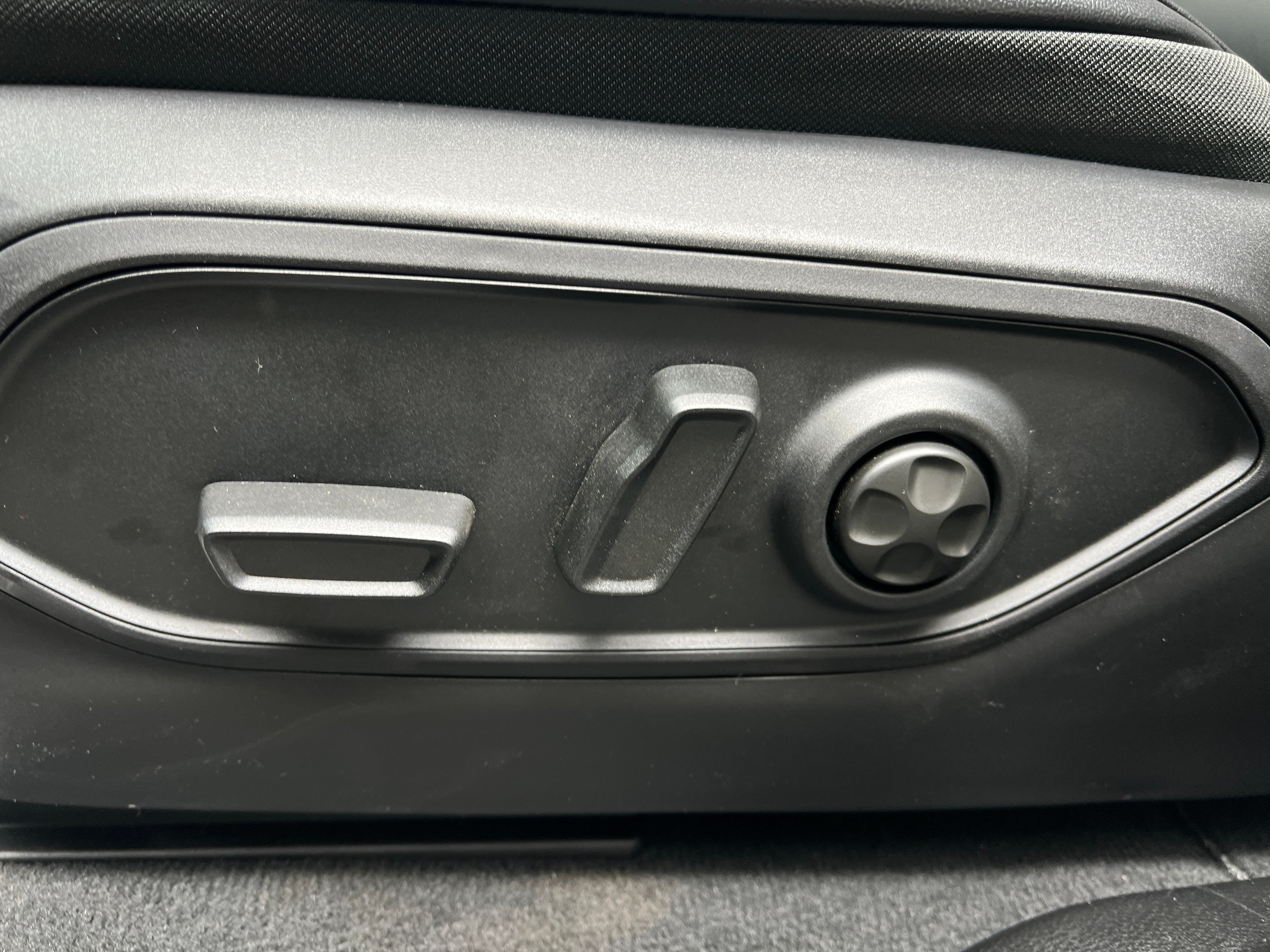 2026 Jeep Grand Cherokee Limited - Photo 3