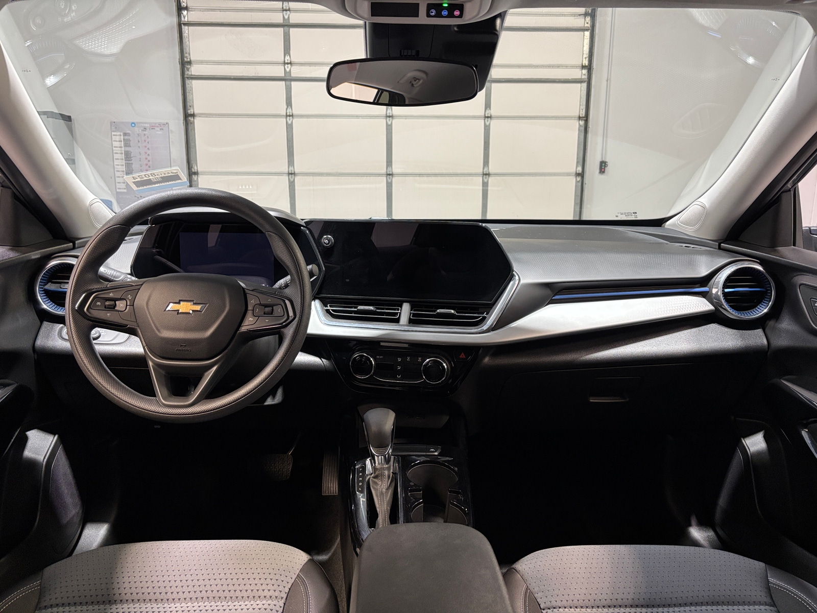 Thumbnail: 2025 Chevrolet Trax - 3