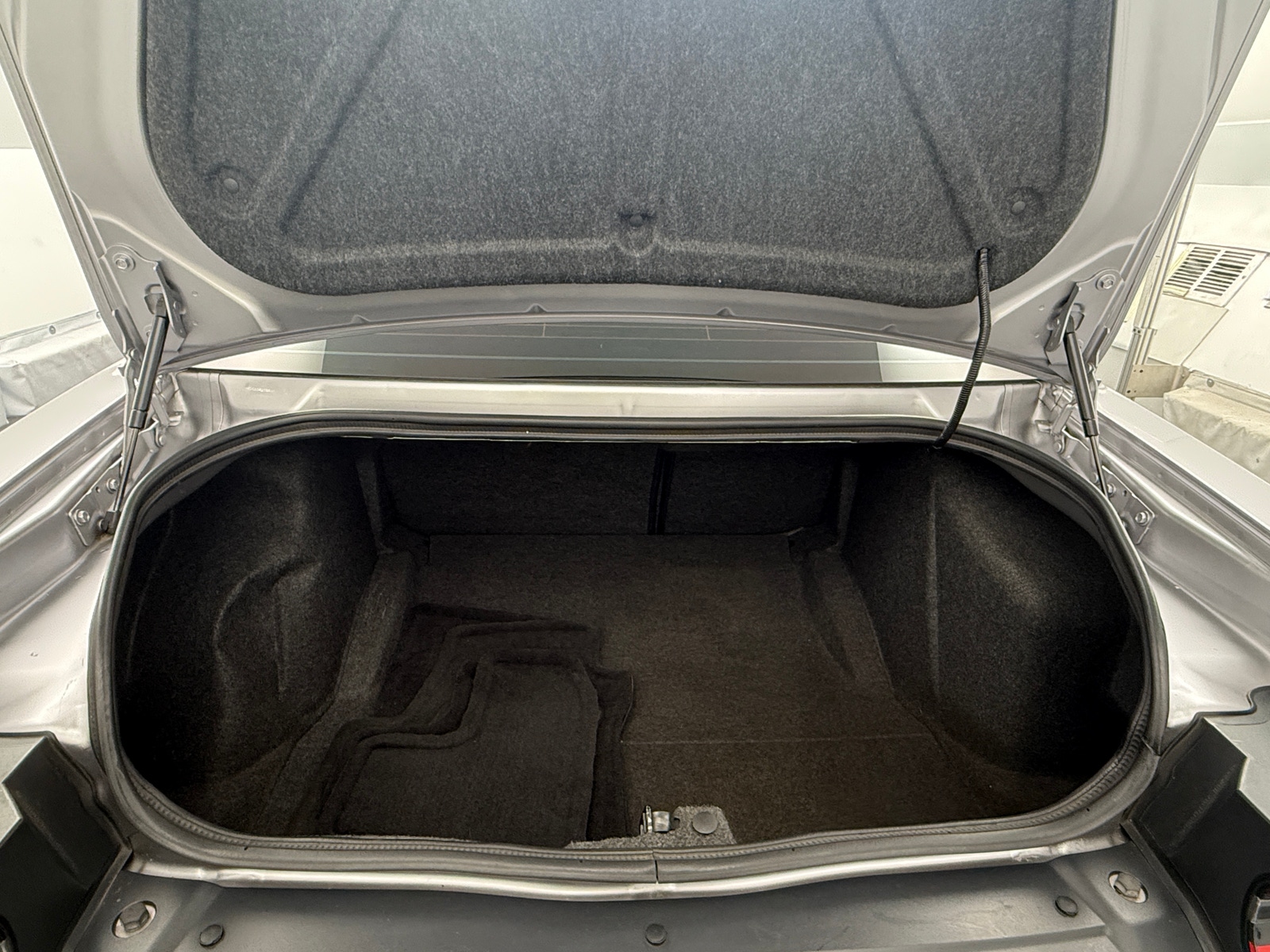 Thumbnail: 2015 Dodge Challenger - 5