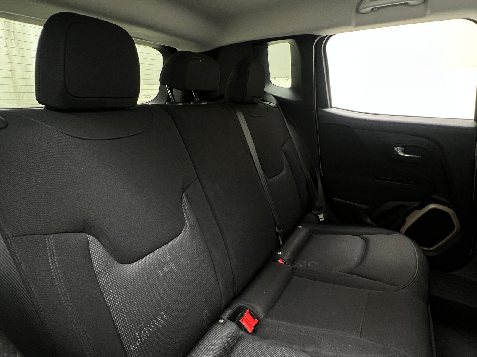 Thumbnail: 2017 Jeep Renegade - 6