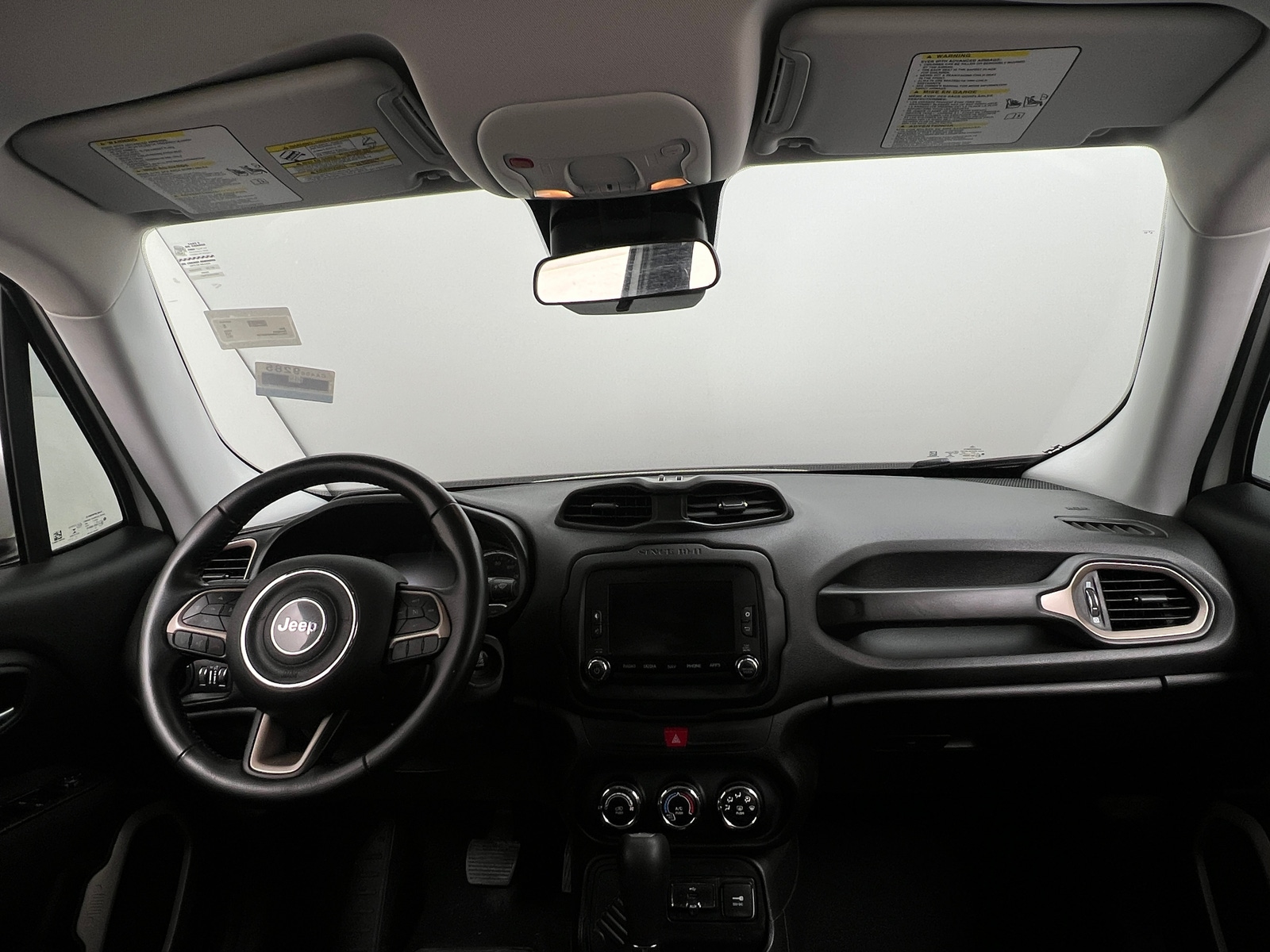 Thumbnail: 2017 Jeep Renegade - 3