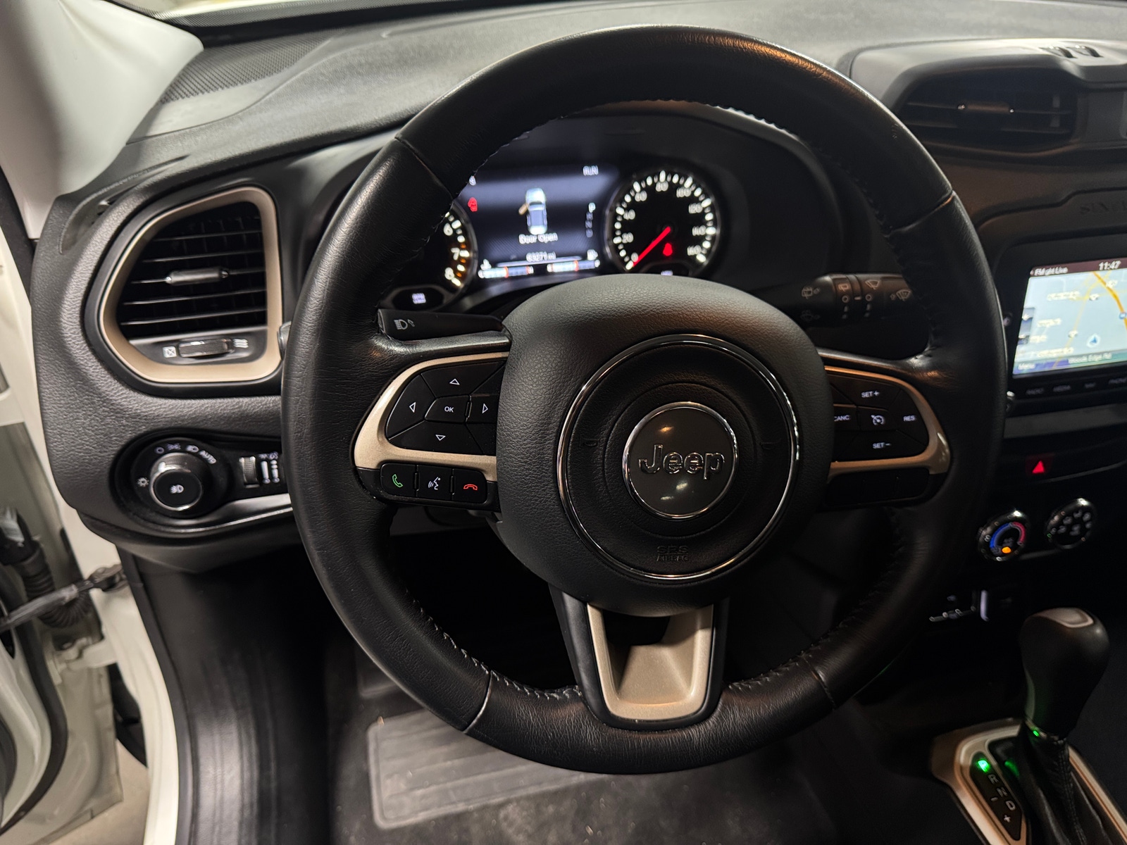 Thumbnail: 2017 Jeep Renegade - 5