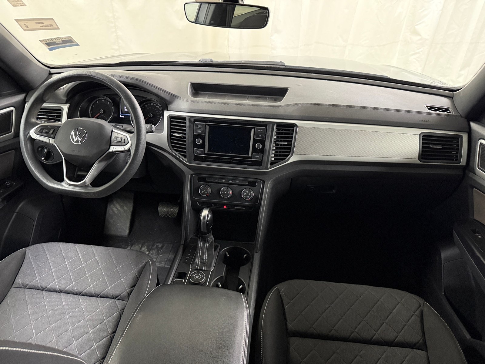 Thumbnail: 2021 Volkswagen Atlas - 3