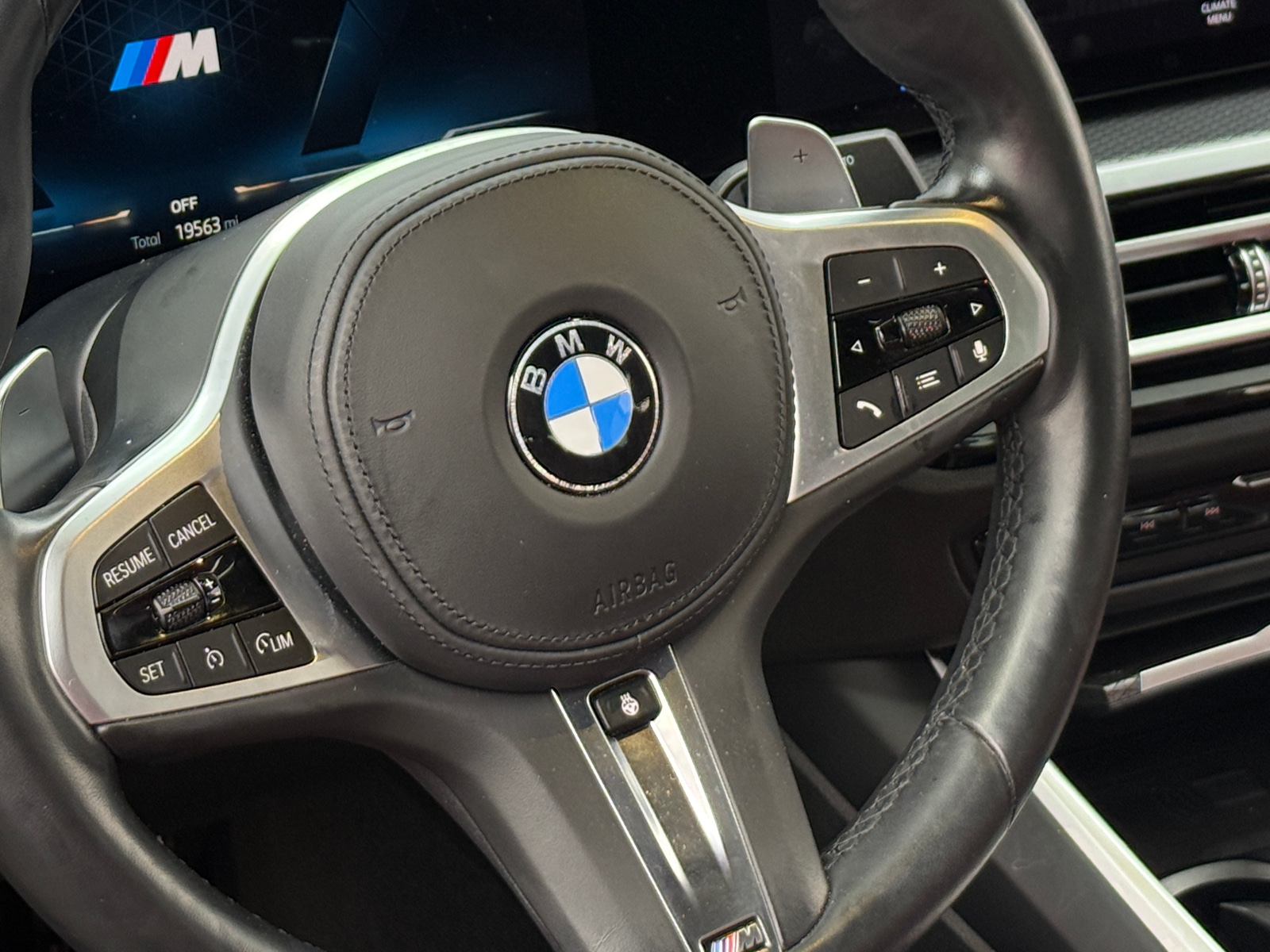 Thumbnail: 2023 BMW 3 Series - 4