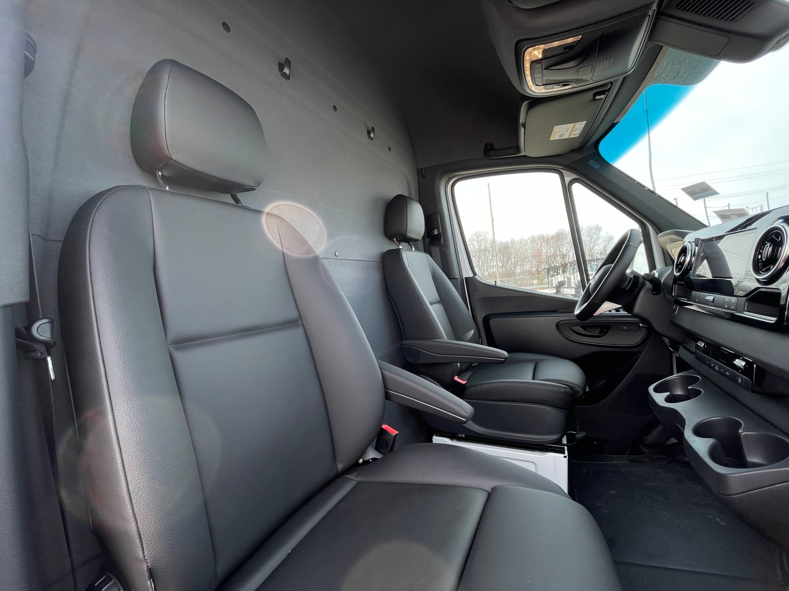 Thumbnail: 2024 Mercedes-Benz eSprinter - 2