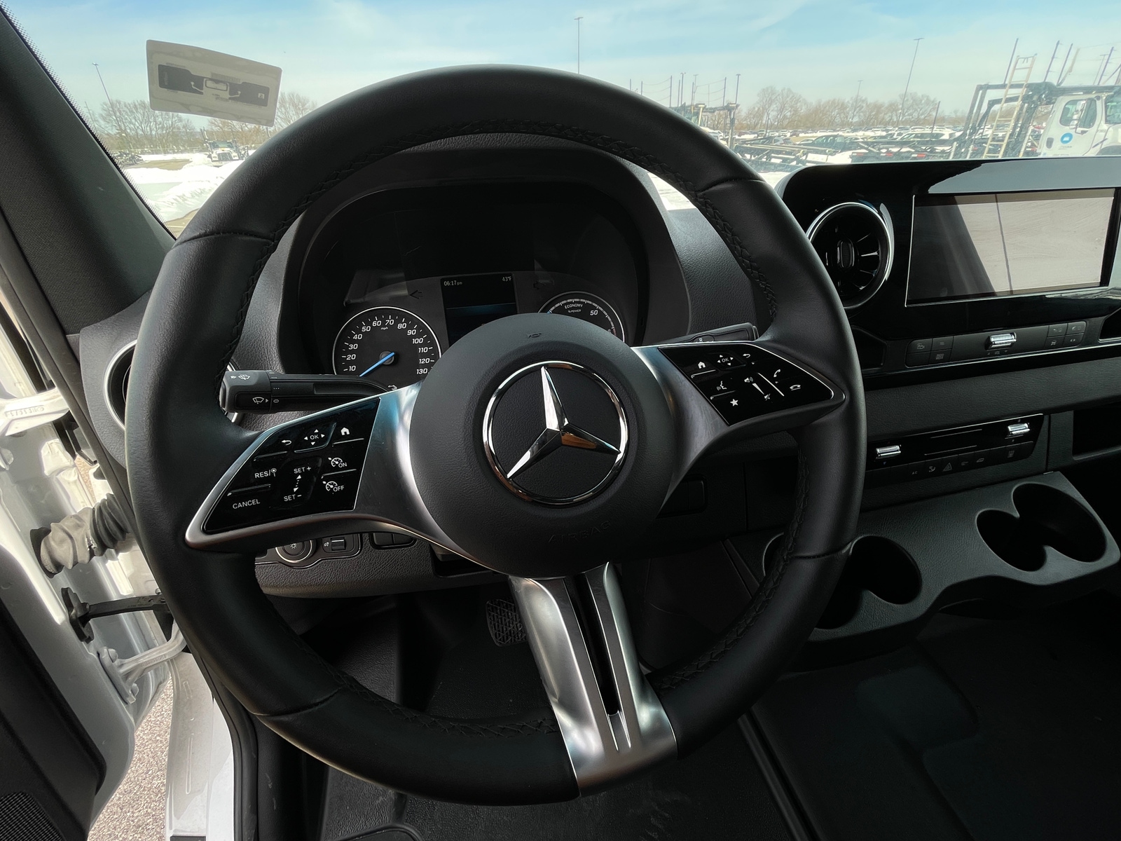 Thumbnail: 2024 Mercedes-Benz eSprinter - 5