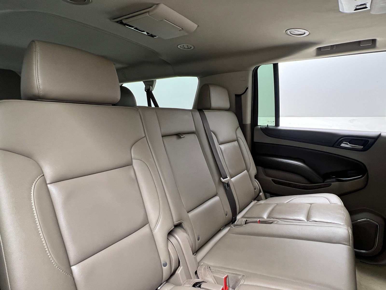 Thumbnail: 2017 Chevrolet Suburban - 5