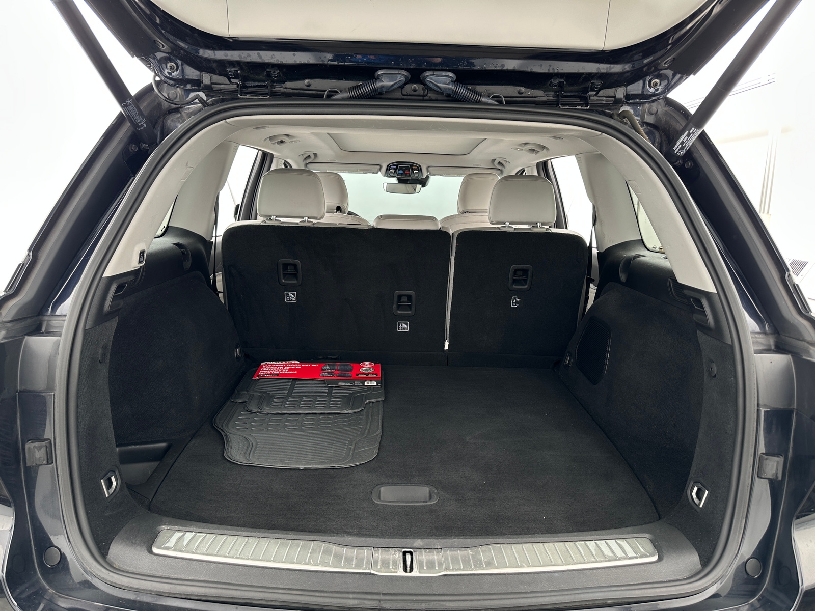 Thumbnail: 2023 Jeep Grand Cherokee - 6