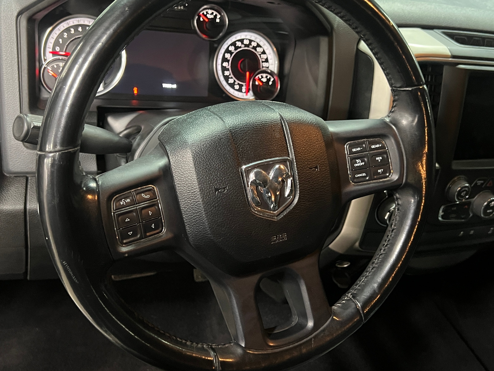 Thumbnail: 2019 RAM 1500 Classic - 5