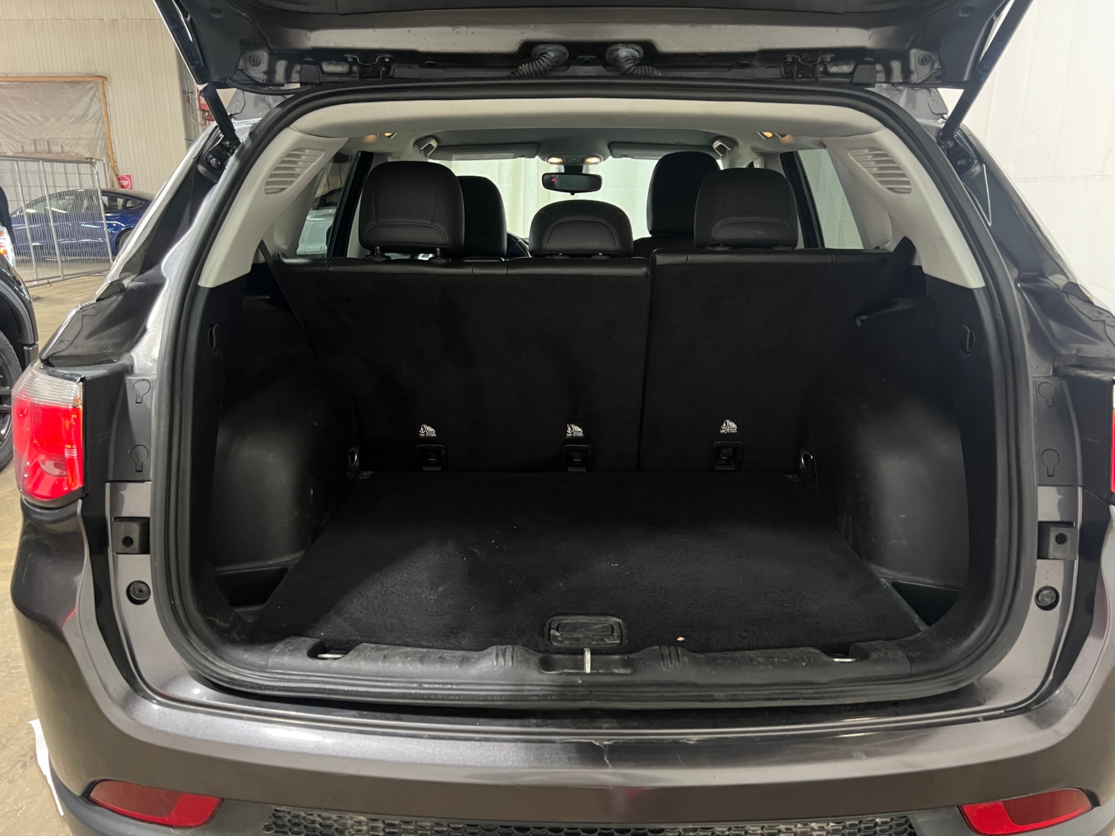 Thumbnail: 2019 Jeep Compass - 7