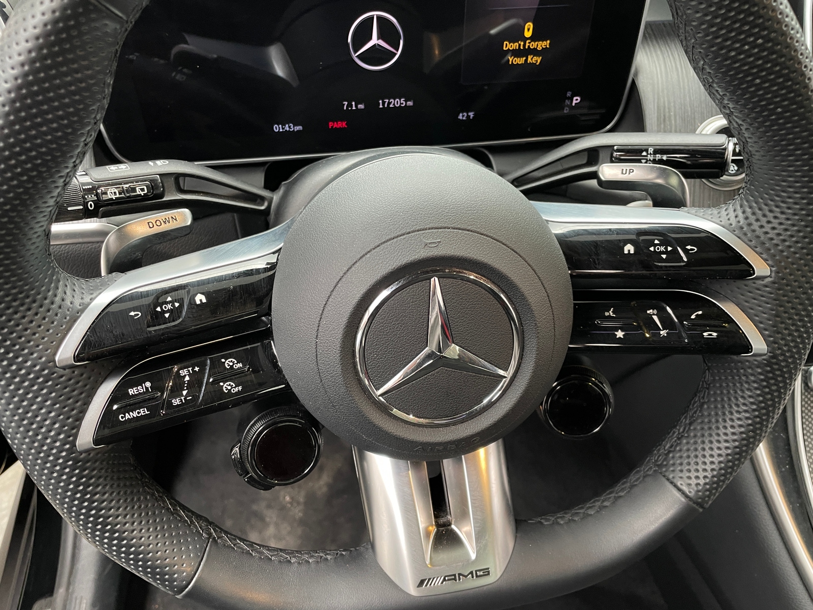 Thumbnail: 2025 Mercedes-Benz GLC - 4