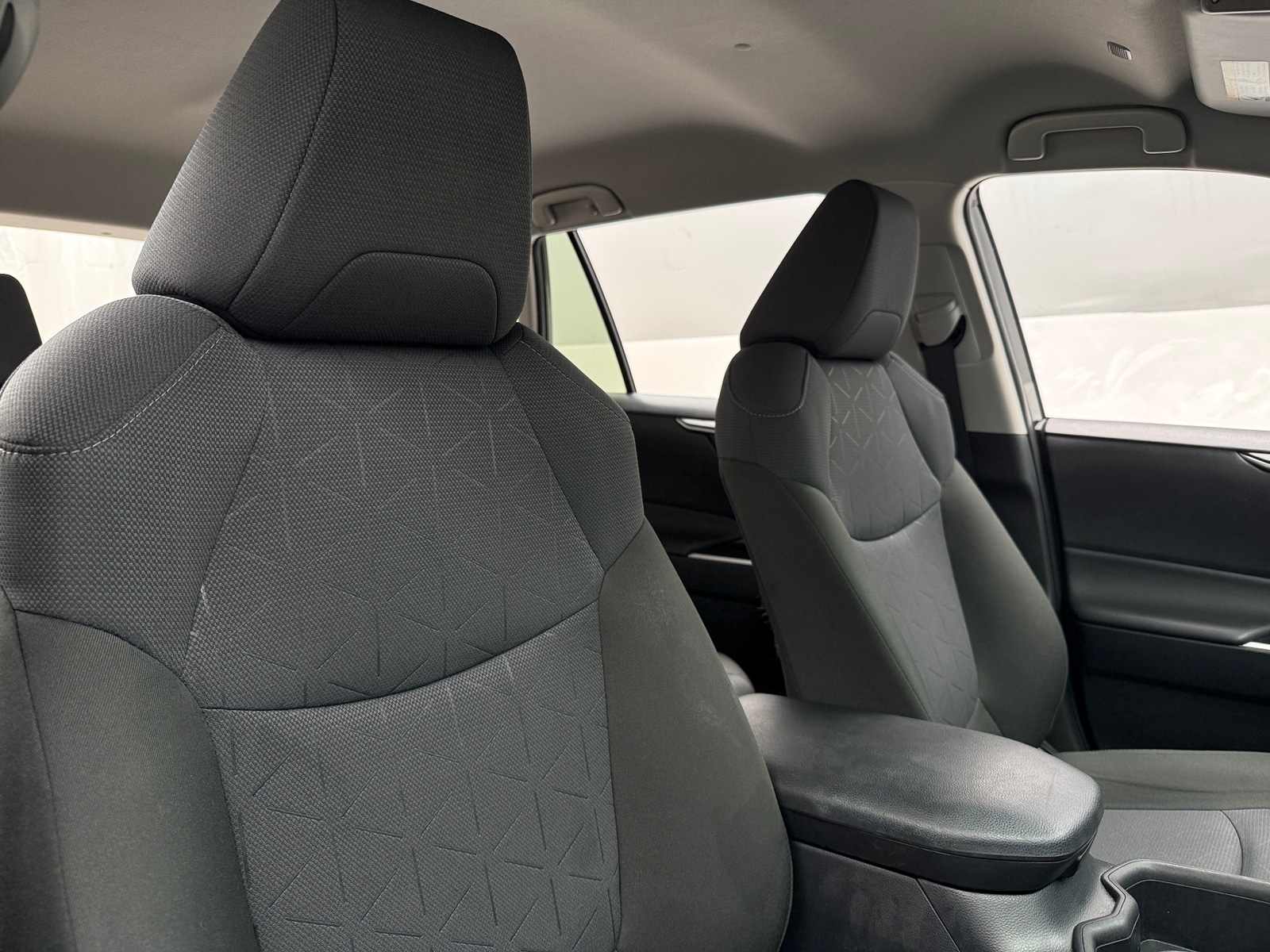 Thumbnail: 2025 Toyota RAV4 - 2