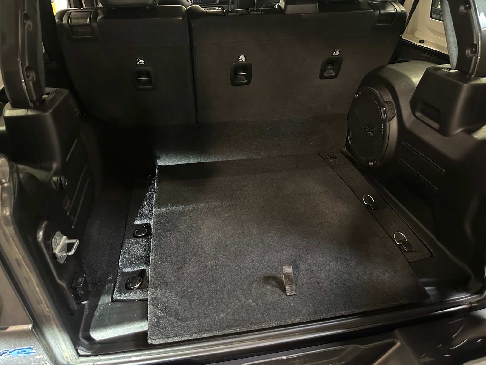 Thumbnail: 2021 Jeep Wrangler - 6