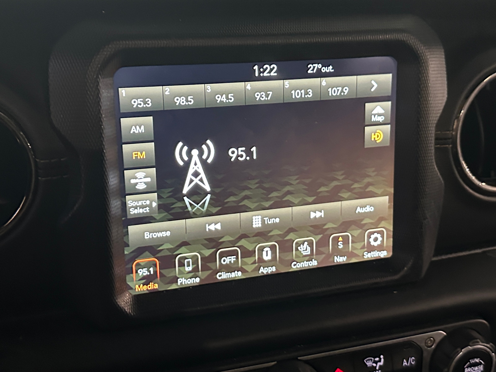 Thumbnail: 2021 Jeep Wrangler - 3