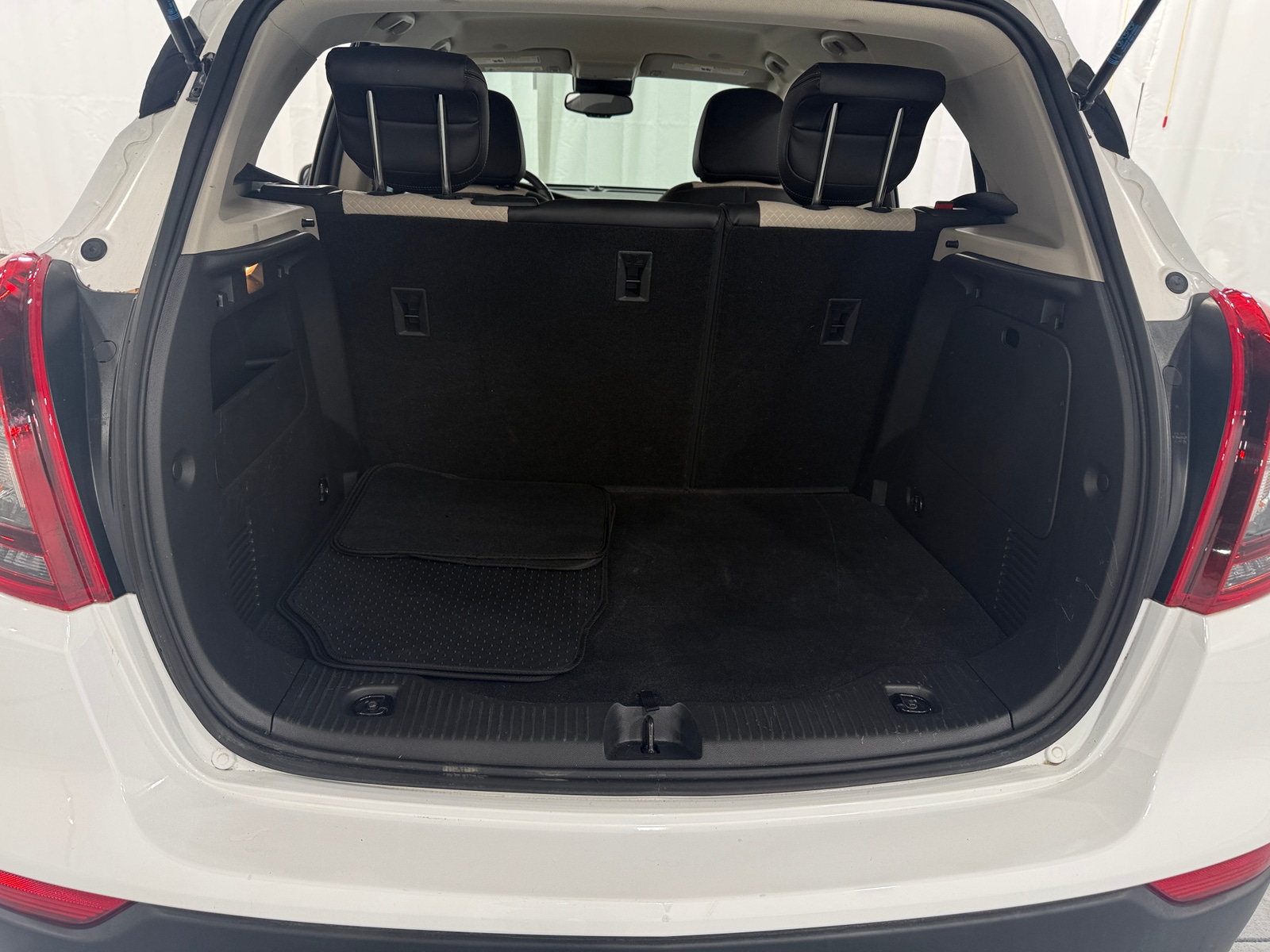 Thumbnail: 2020 Buick Encore - 6