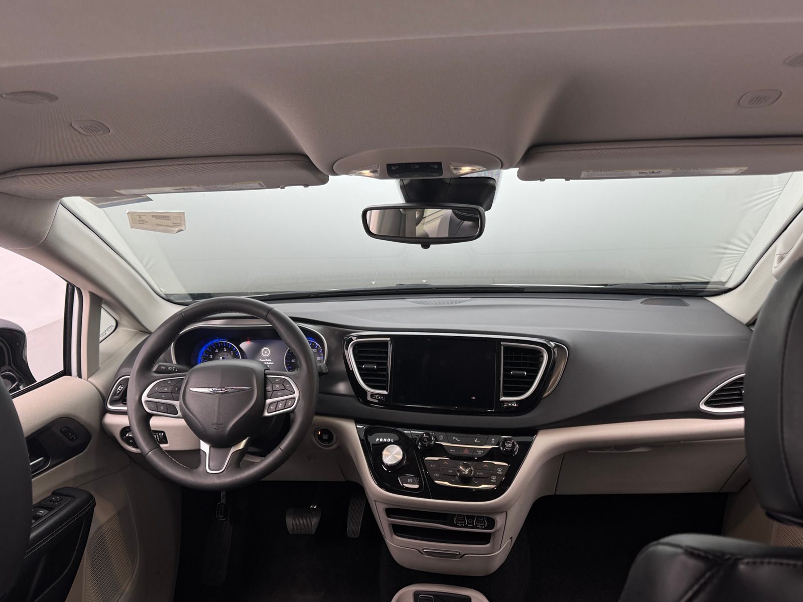 Thumbnail: 2024 Chrysler Pacifica - 2