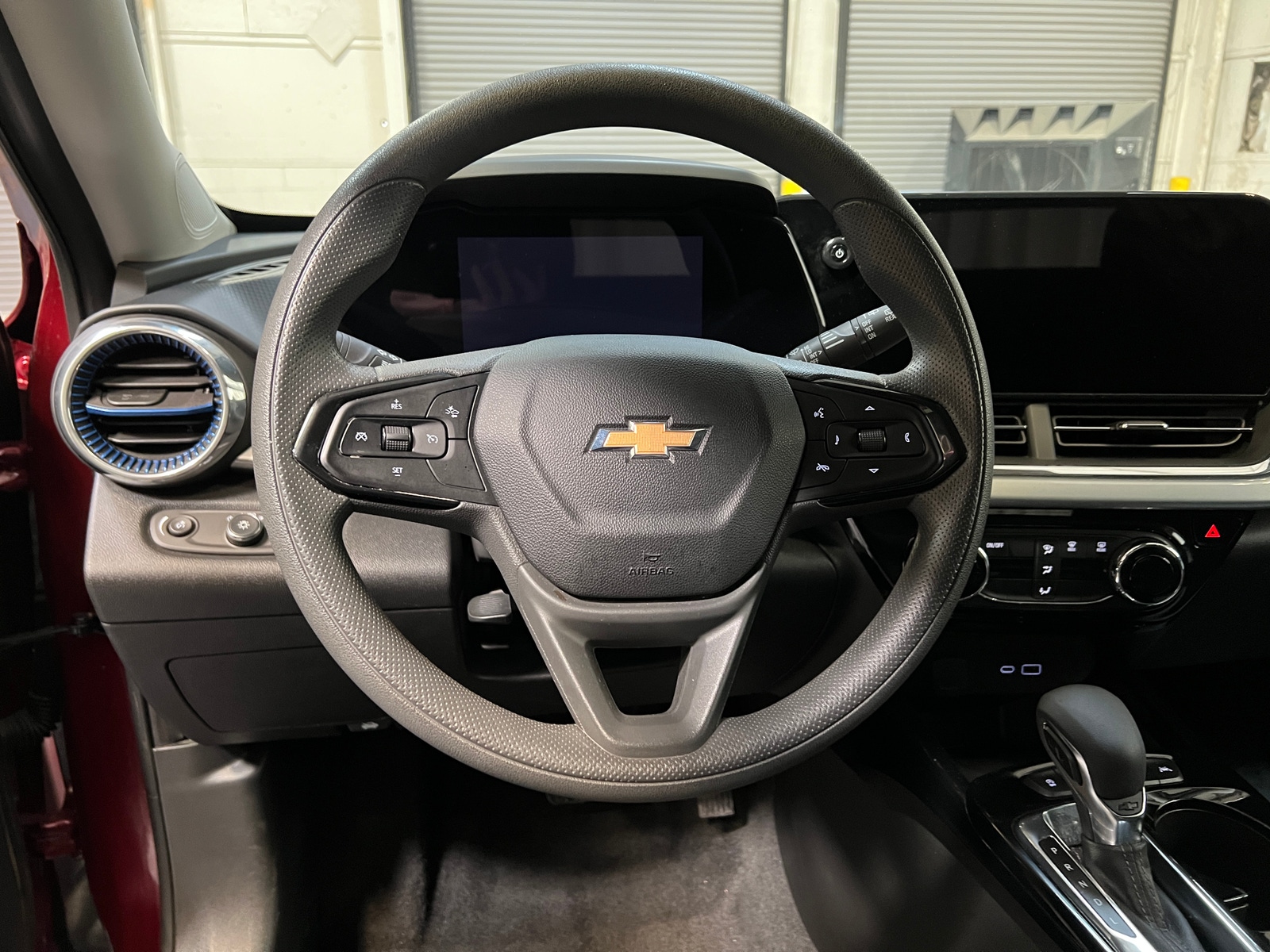 Thumbnail: 2025 Chevrolet Trax - 5