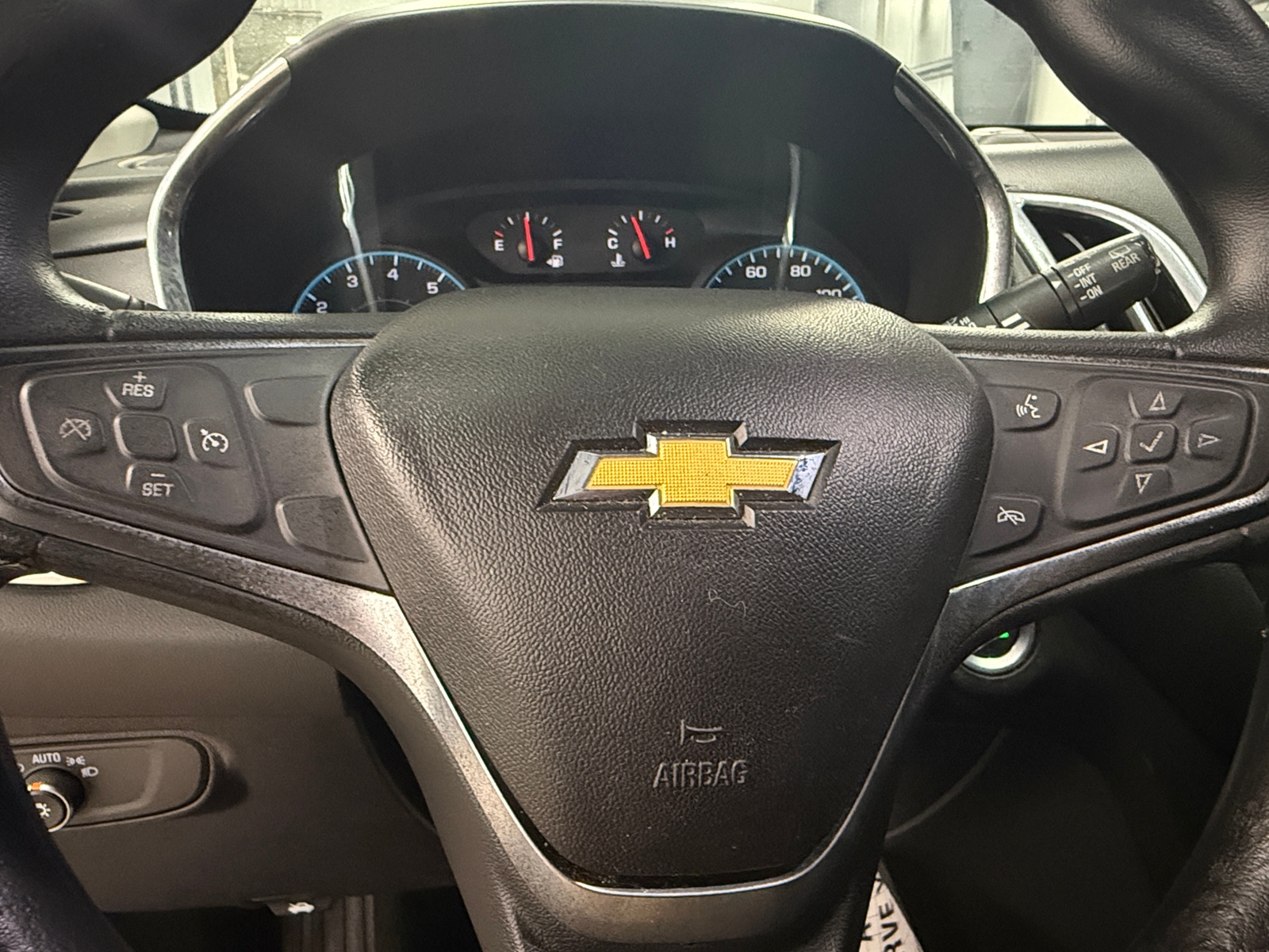 Thumbnail: 2018 Chevrolet Equinox - 5