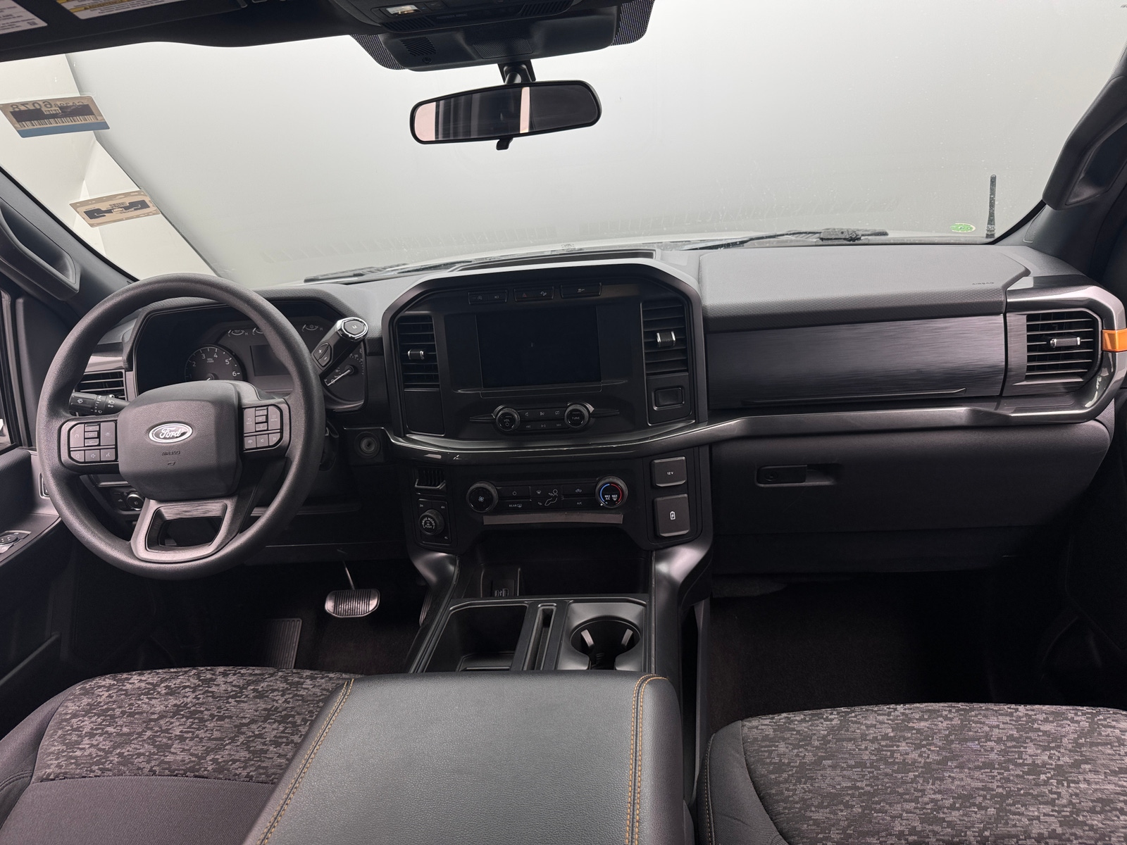 Thumbnail: 2022 Ford Econoline - 3